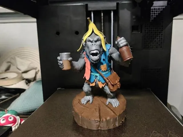 Angry Drunk Chimp (Axel)