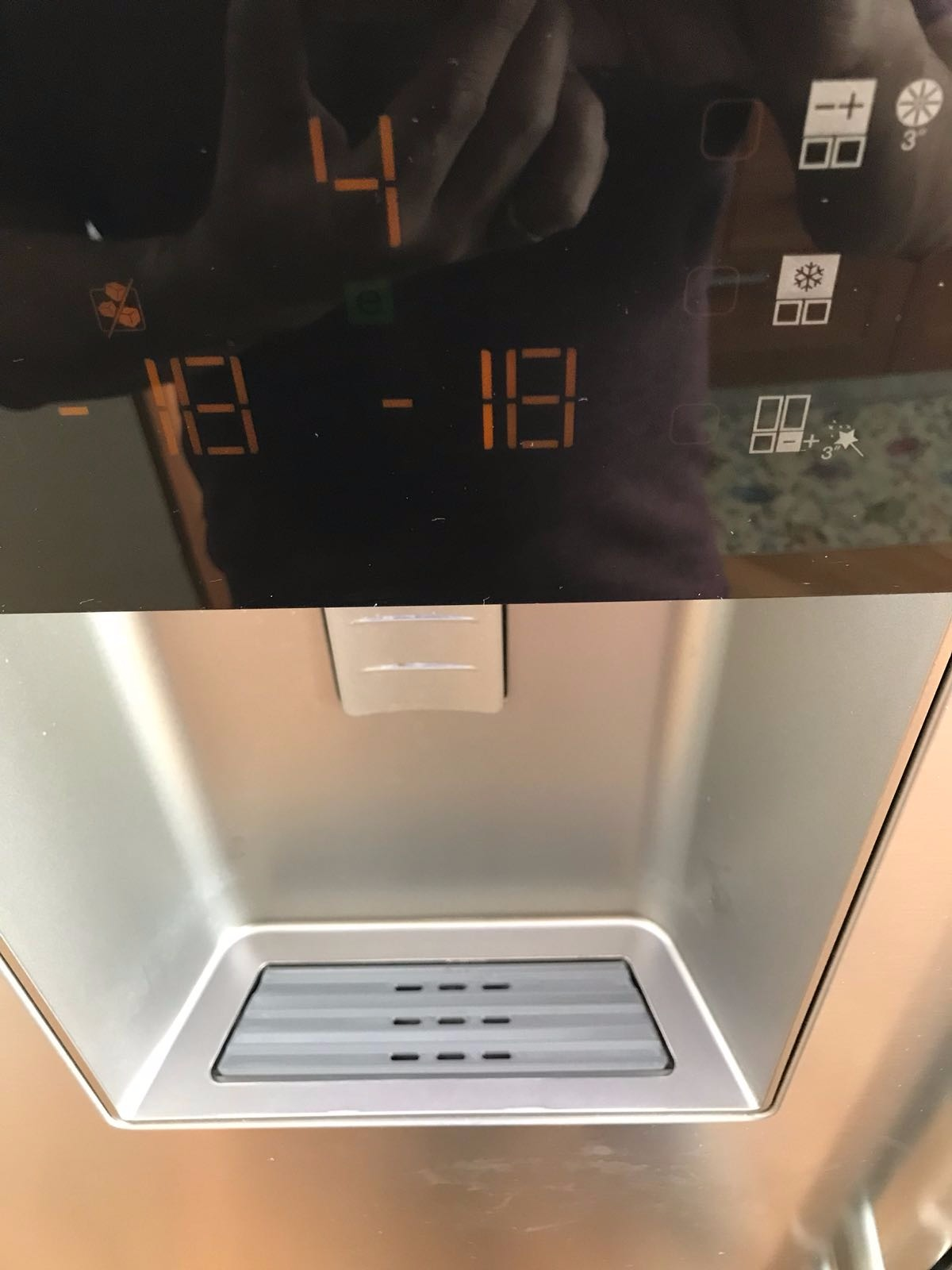Beko Fridge water plate