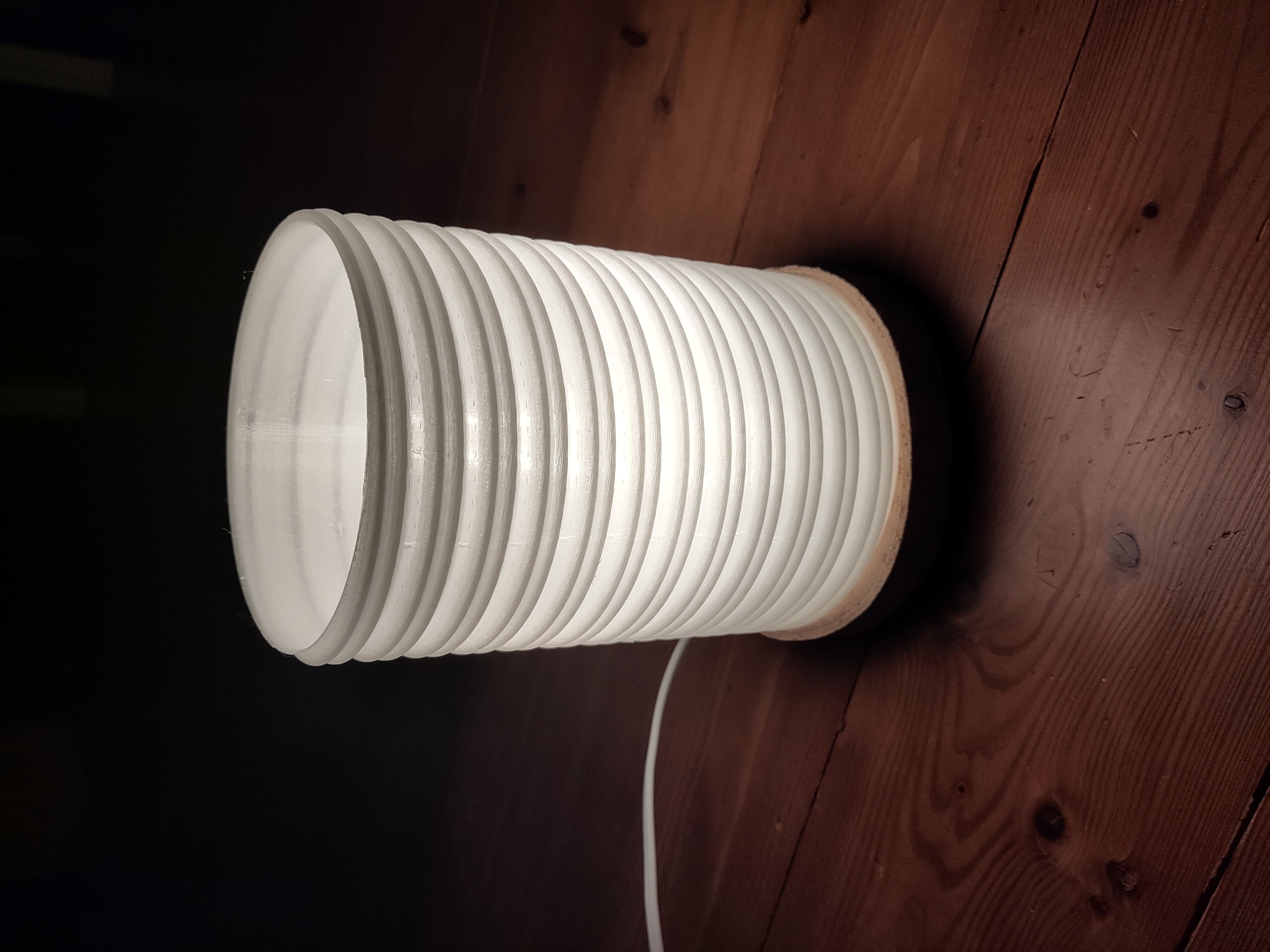 Lamp Round Groove Helix