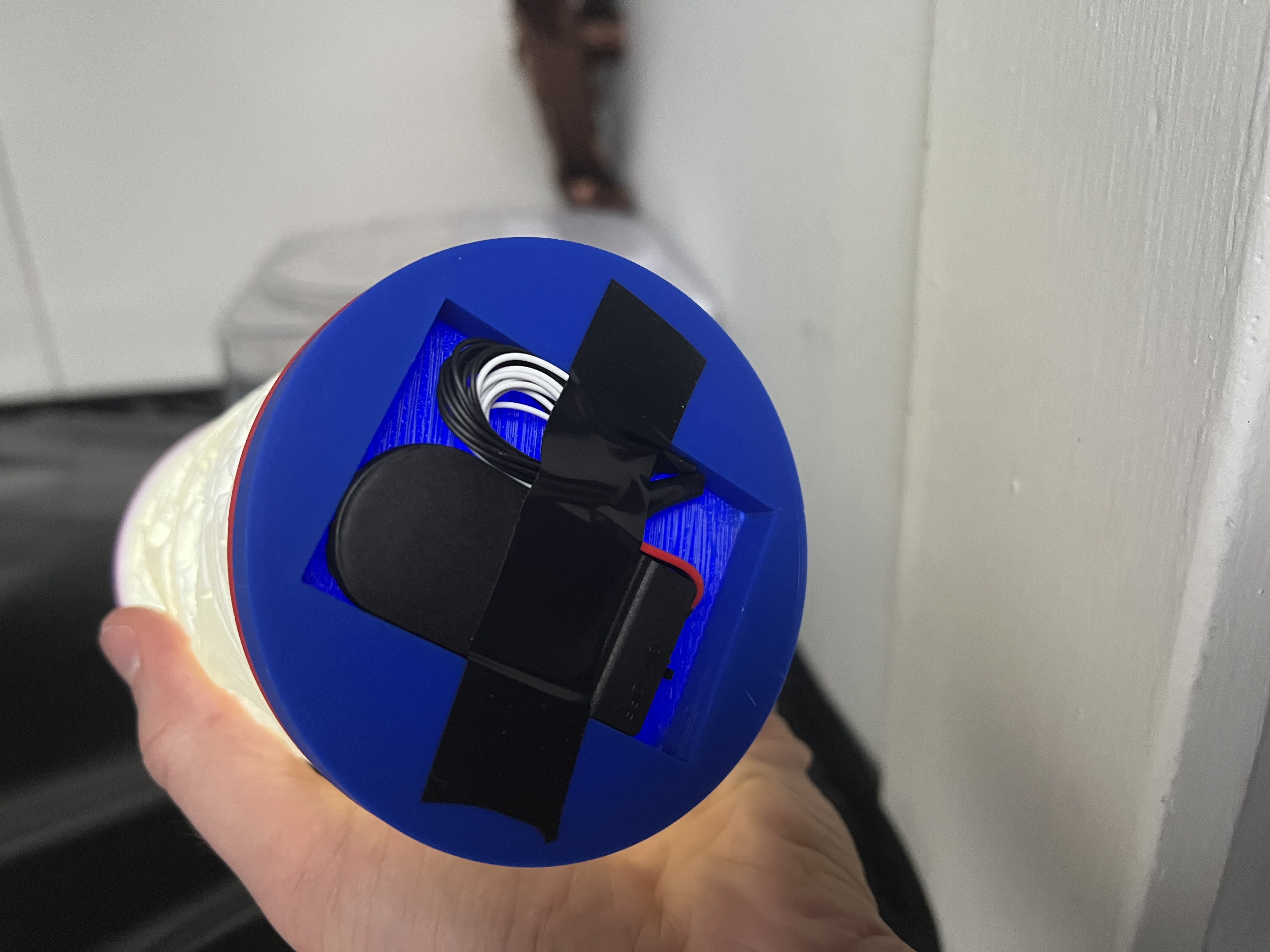 LED Bleach Lamp — thumbnail 3