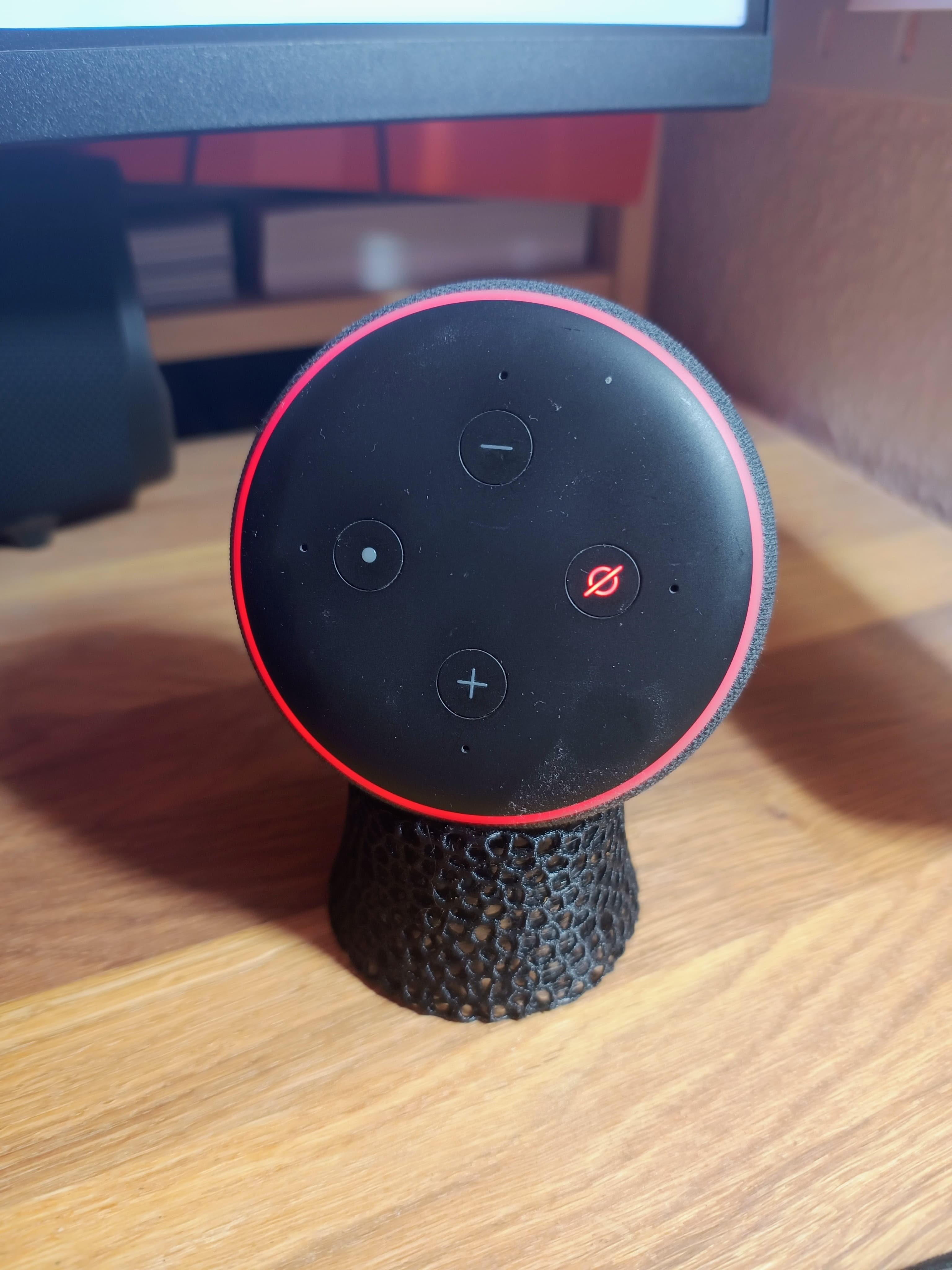 Echo Dot 3 Stand Voronoized by Fridolin | Download free STL model ...