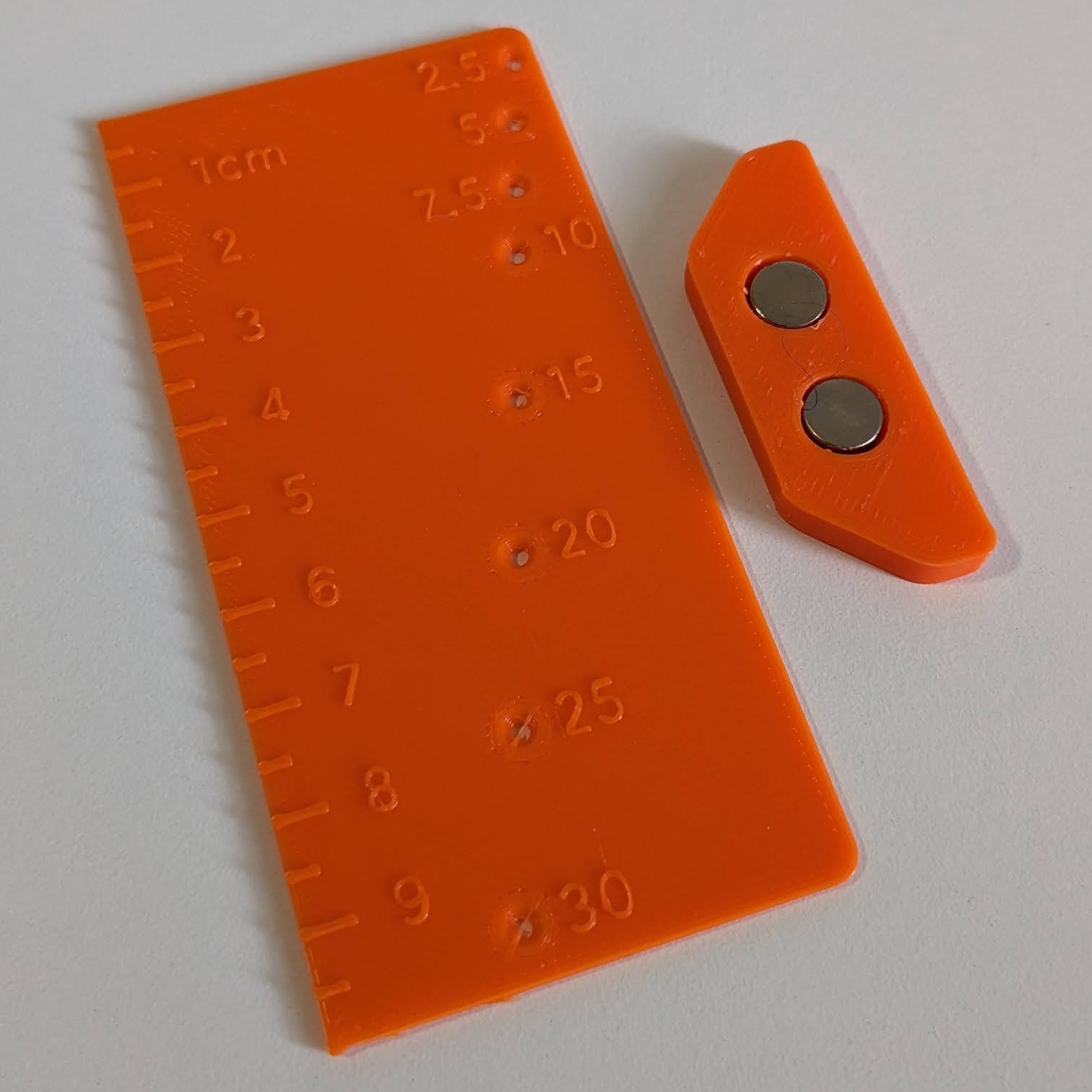 Edge guide and seam guide ruler (metric) by Marianne657 | Download free ...