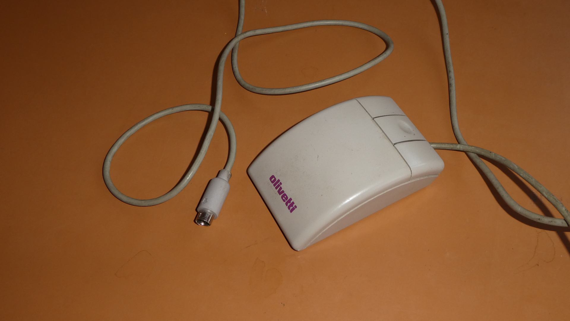 Olivetti M-SQ29-6MD retro mouse