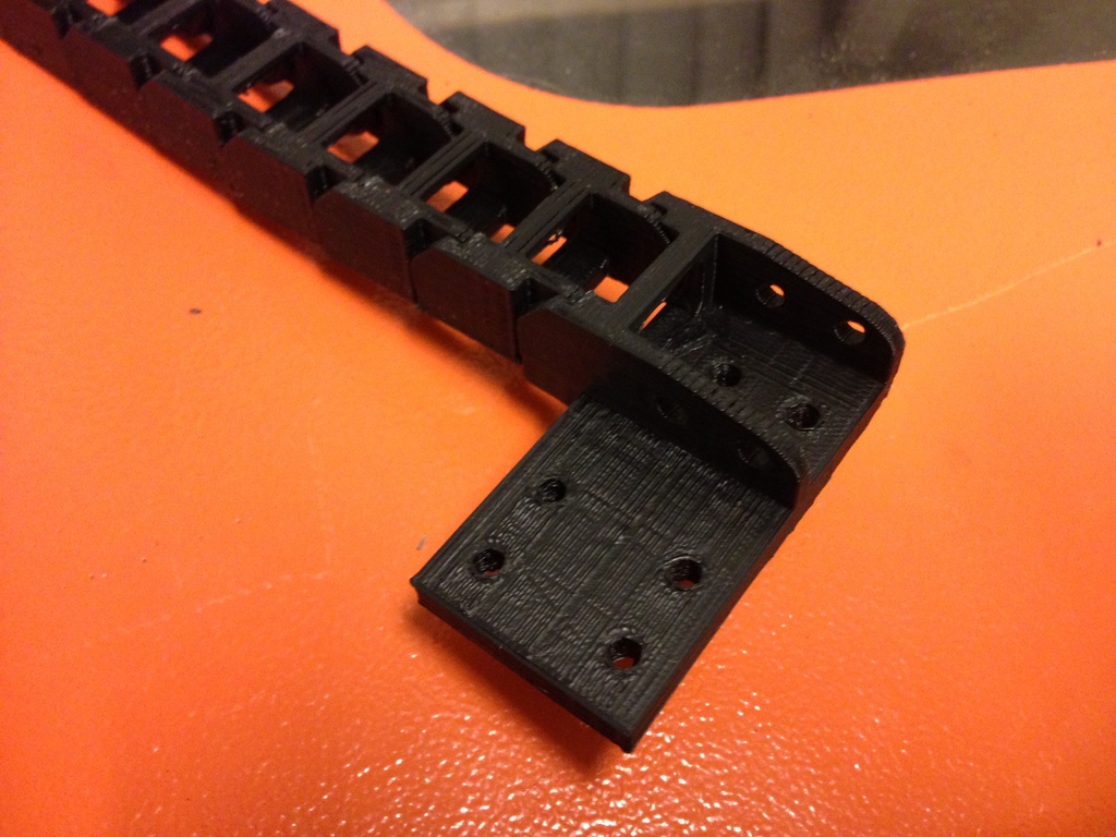 X Gantry cable chain solution by drandolph Download free STL model