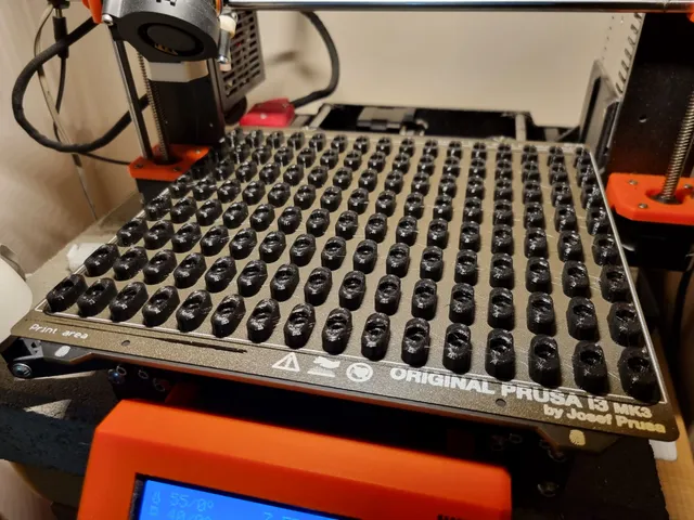 M4 slim thumbnut, 5g of filament