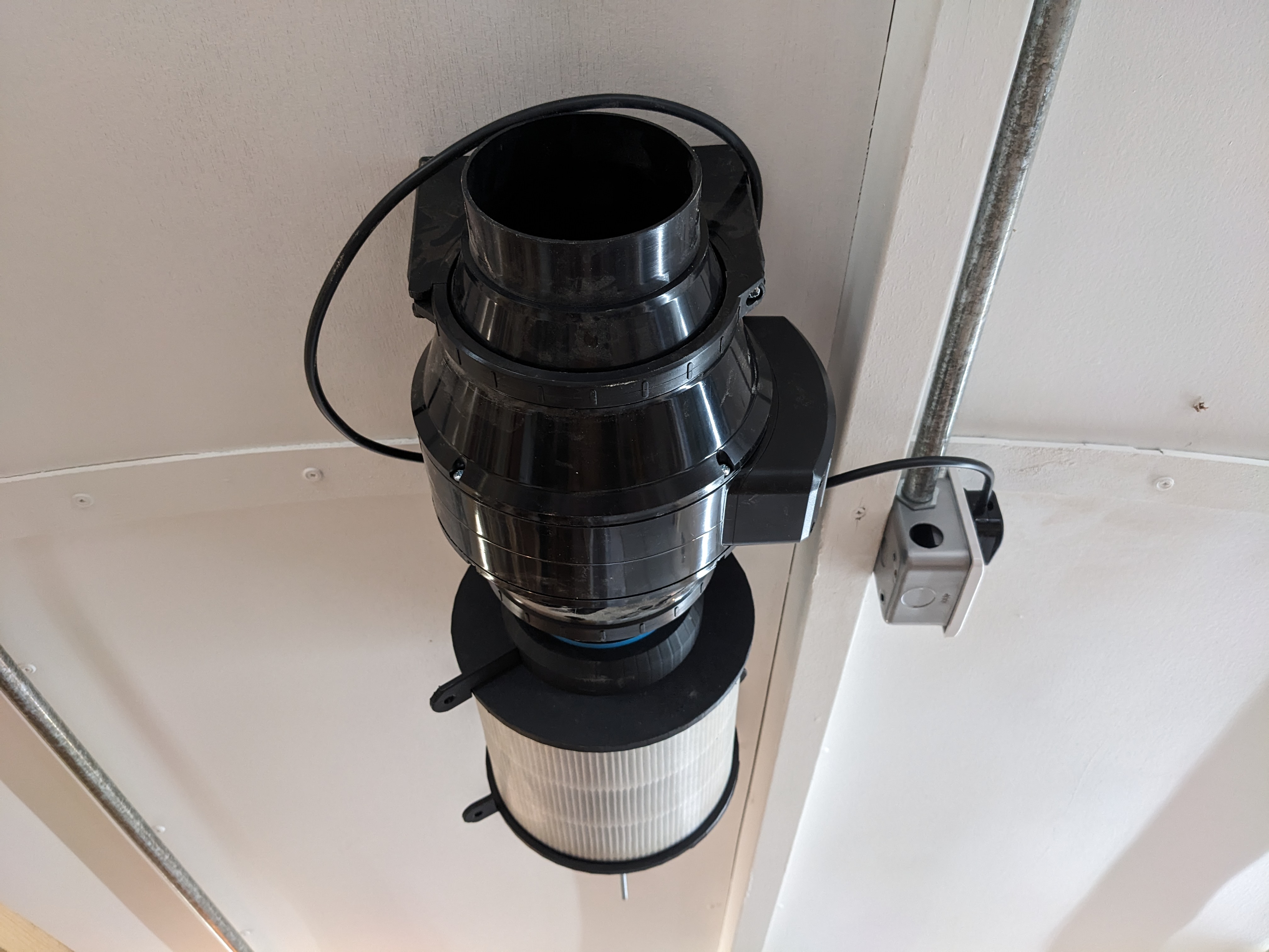 Inner Line Extractor Converting an In-line extractor into an air filtration unit by ...