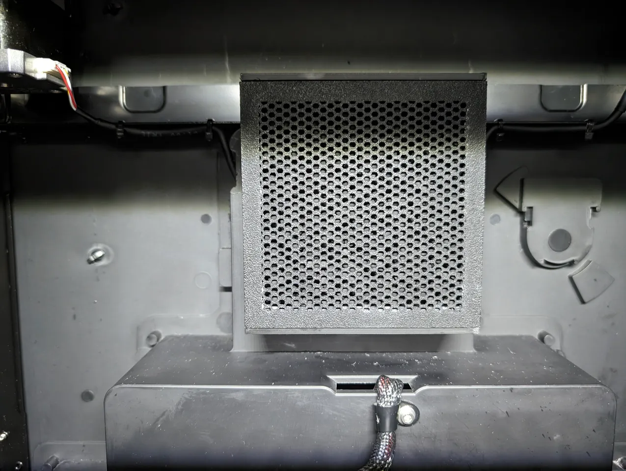 HEPA and Carbon Chamber Filter for Qidi X-Plus 3 by cpoohee | Download free  STL model | Printables.com