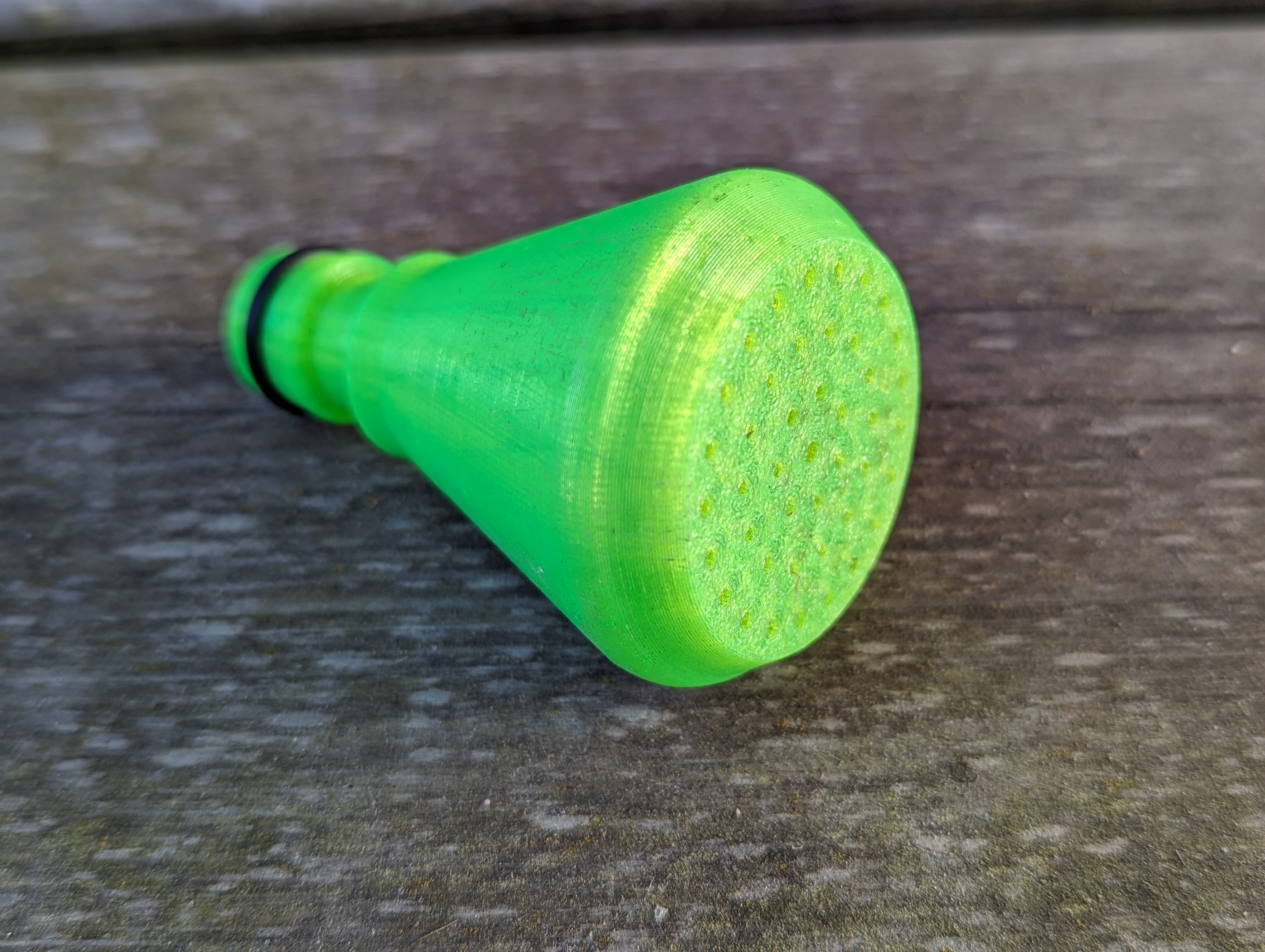 Miniatura 4 do modelo 3D Parametrically garden water diffuser with hose coupling adapter