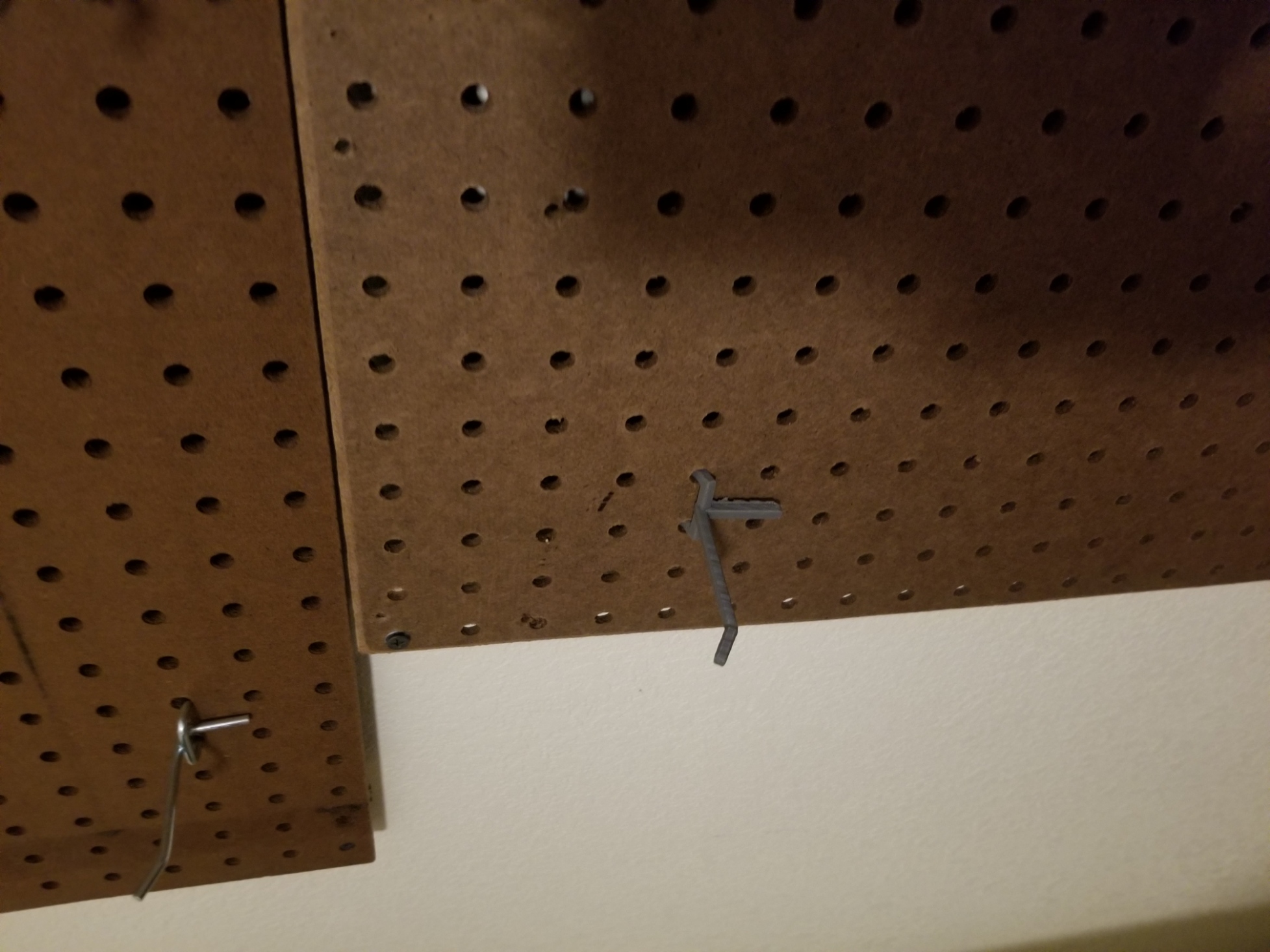 Miniatura 2 do modelo 3D Basic 1/4 or 1/8 " Pegboard Hook