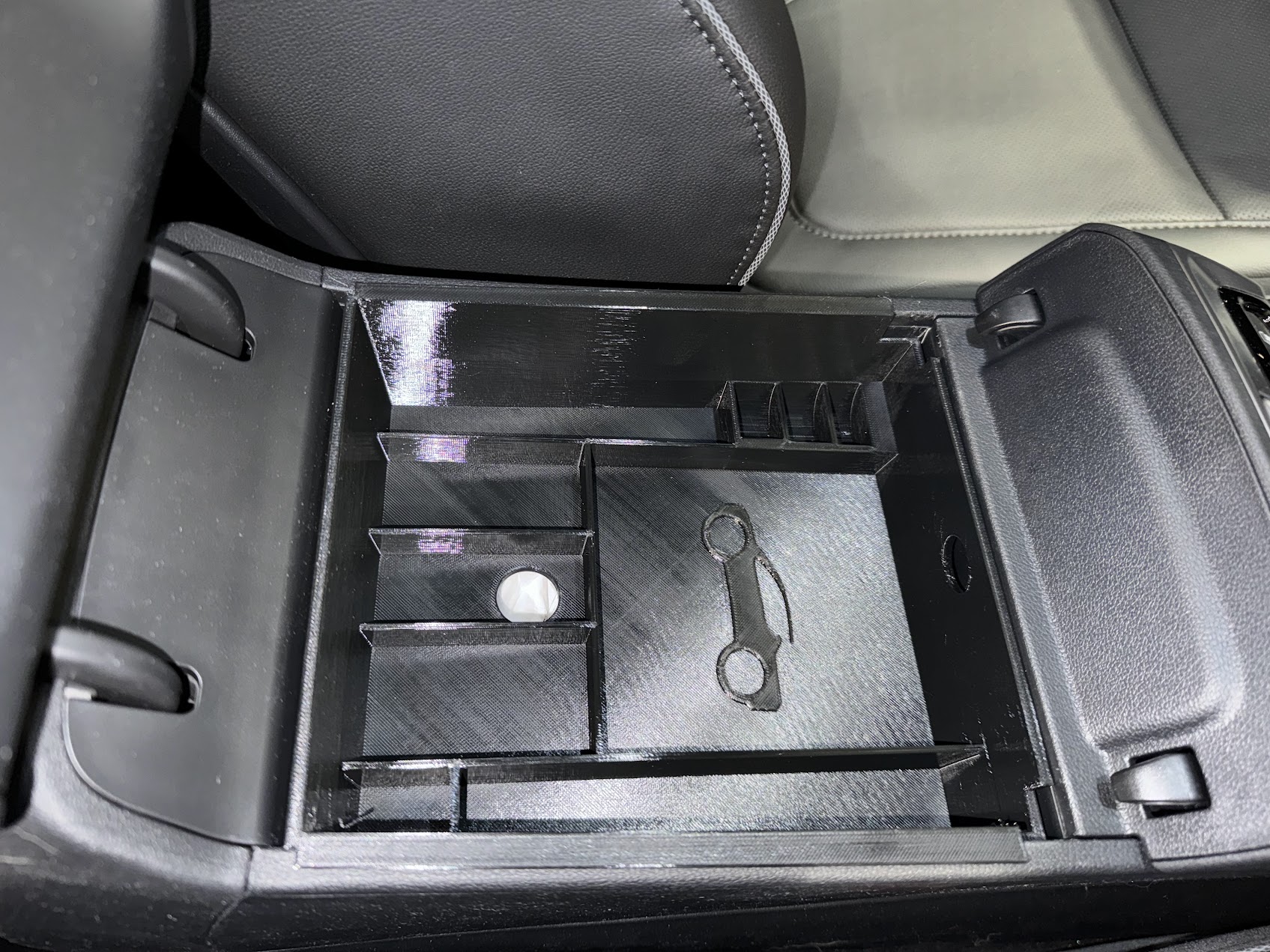 Console Tray for the Hyundai Santa Cruz