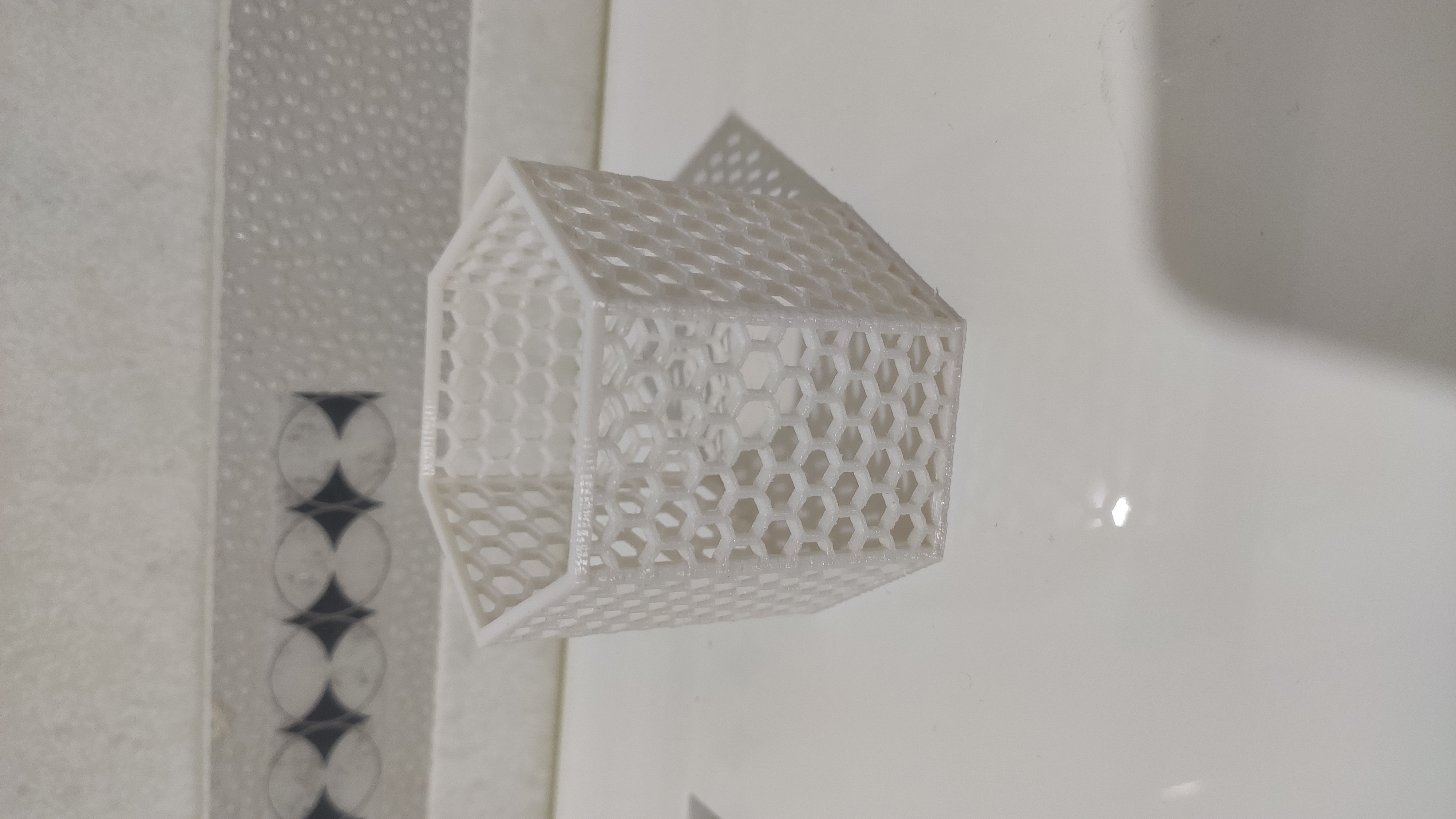 Miniatura 2 do modelo 3D Hex Container