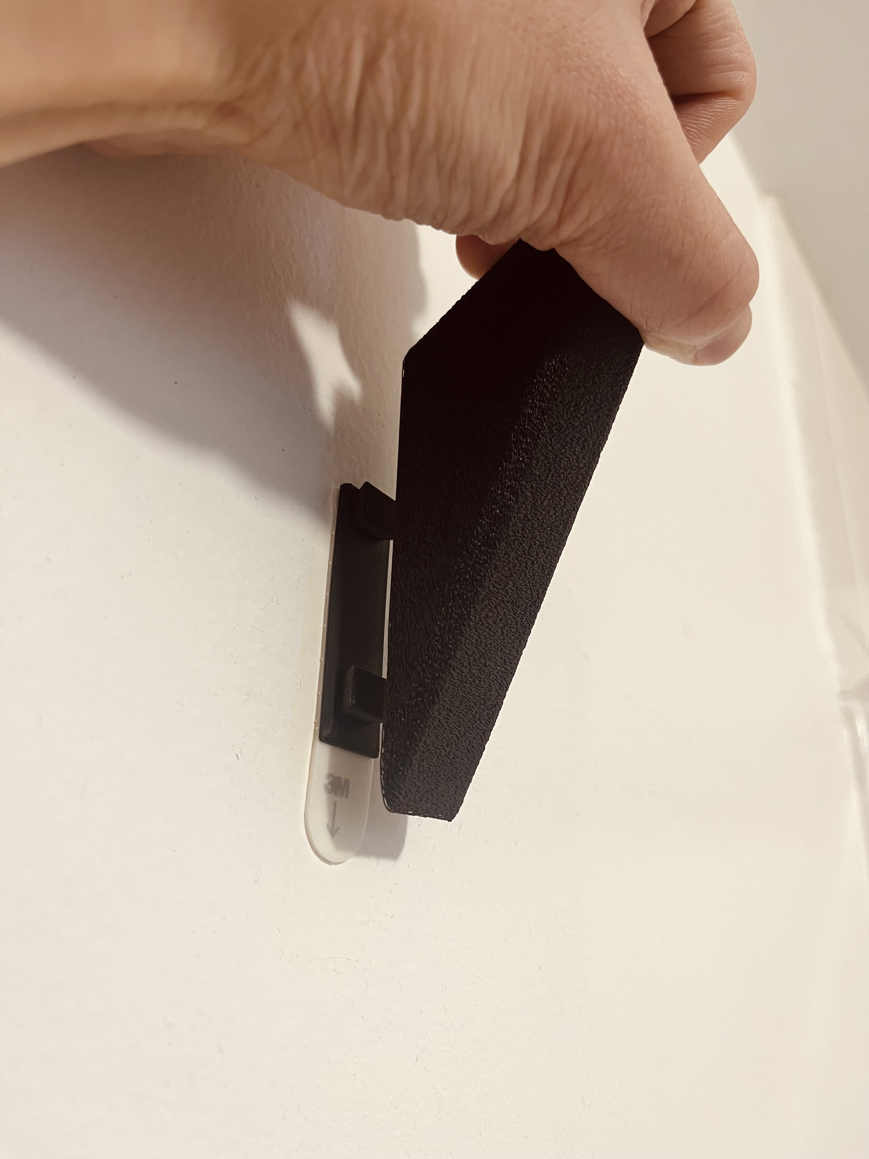 Miniatura 2 do modelo 3D Command Strip Compatible Wall Hook