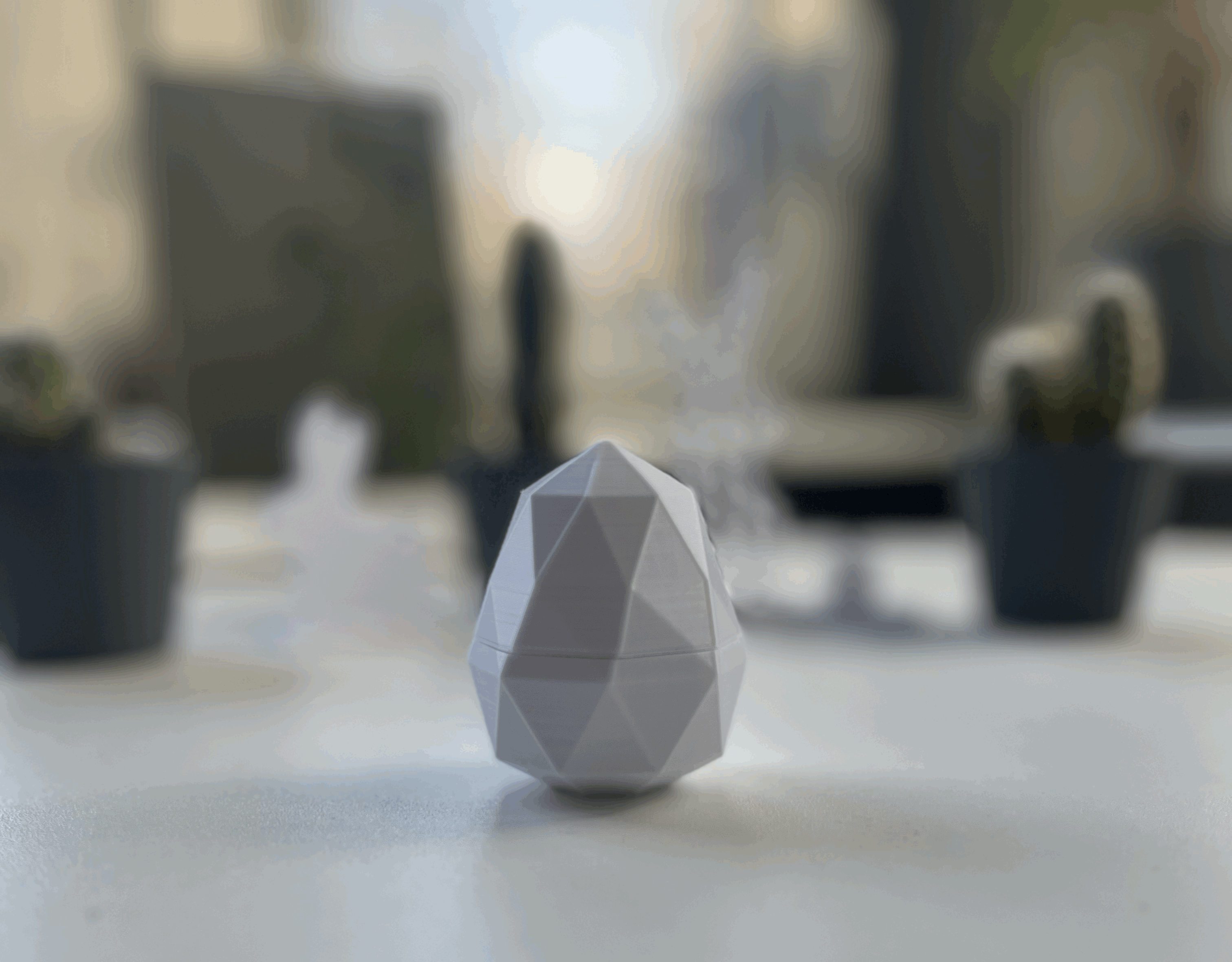 Miniatura 3 do modelo 3D Threaded Easter Egg polygon