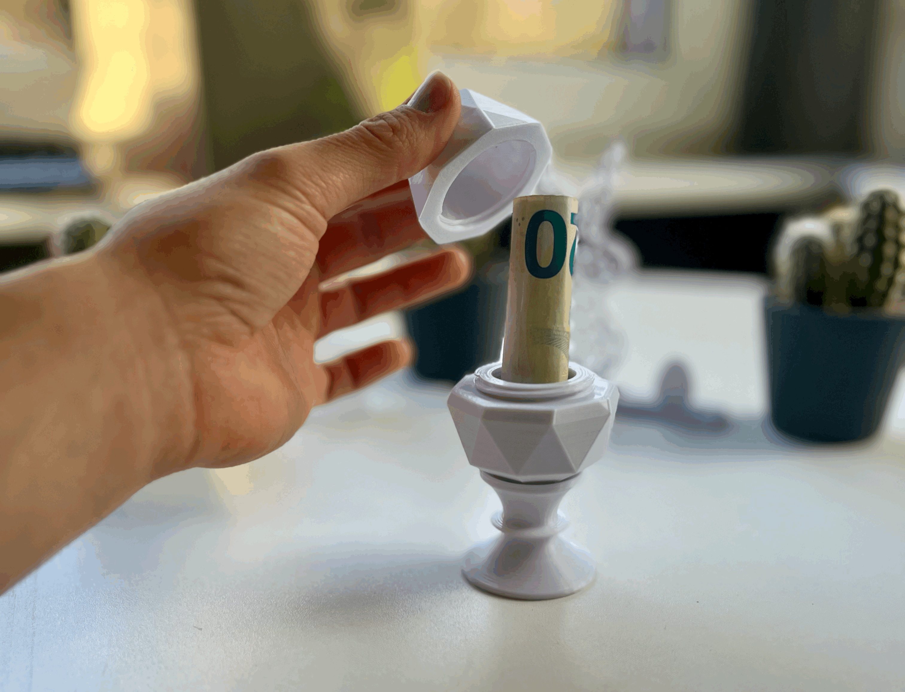 Miniatura 7 do modelo 3D Threaded Easter Egg polygon