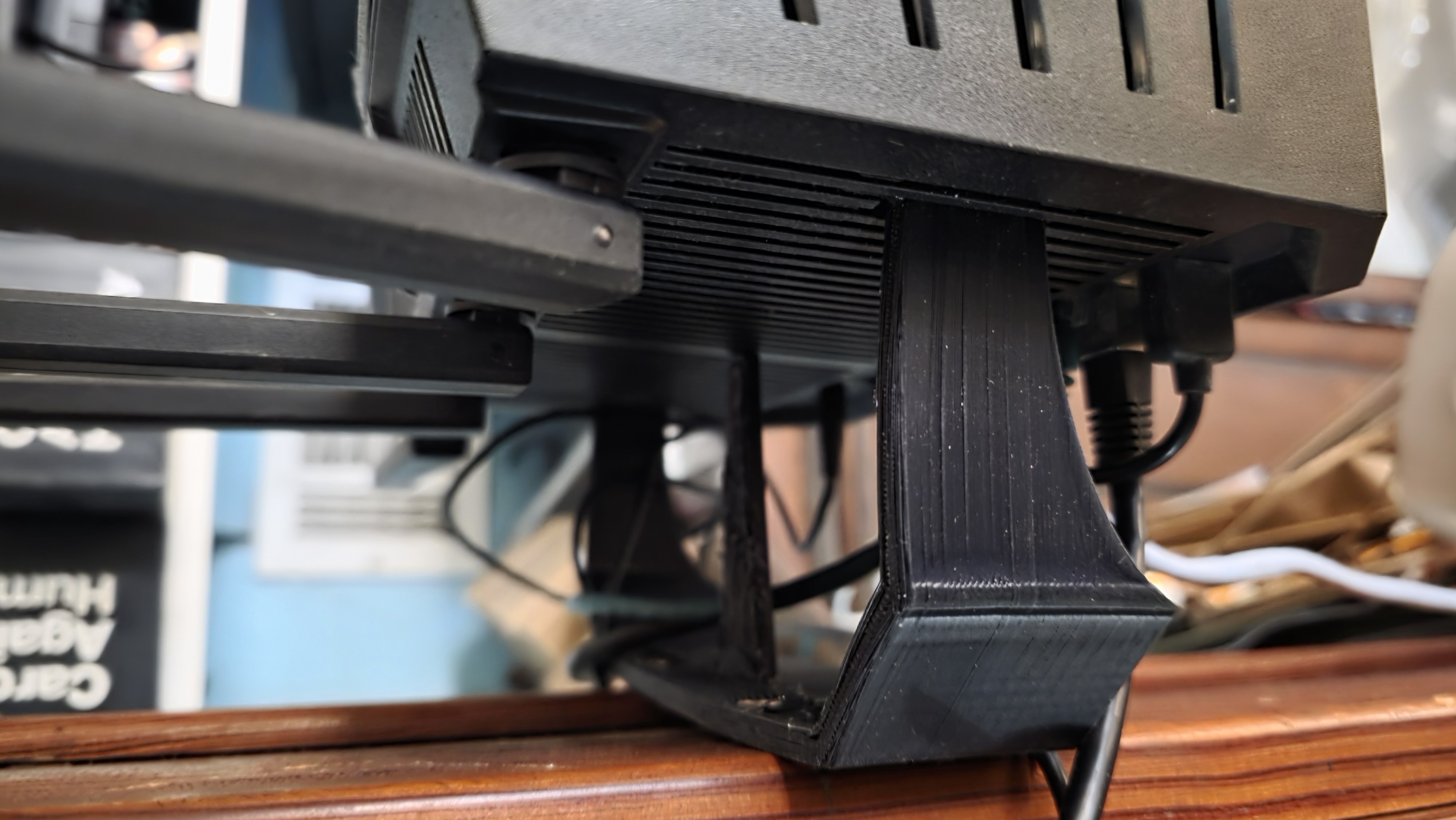 ASUS RT-BE92U Wall Mount Stronger