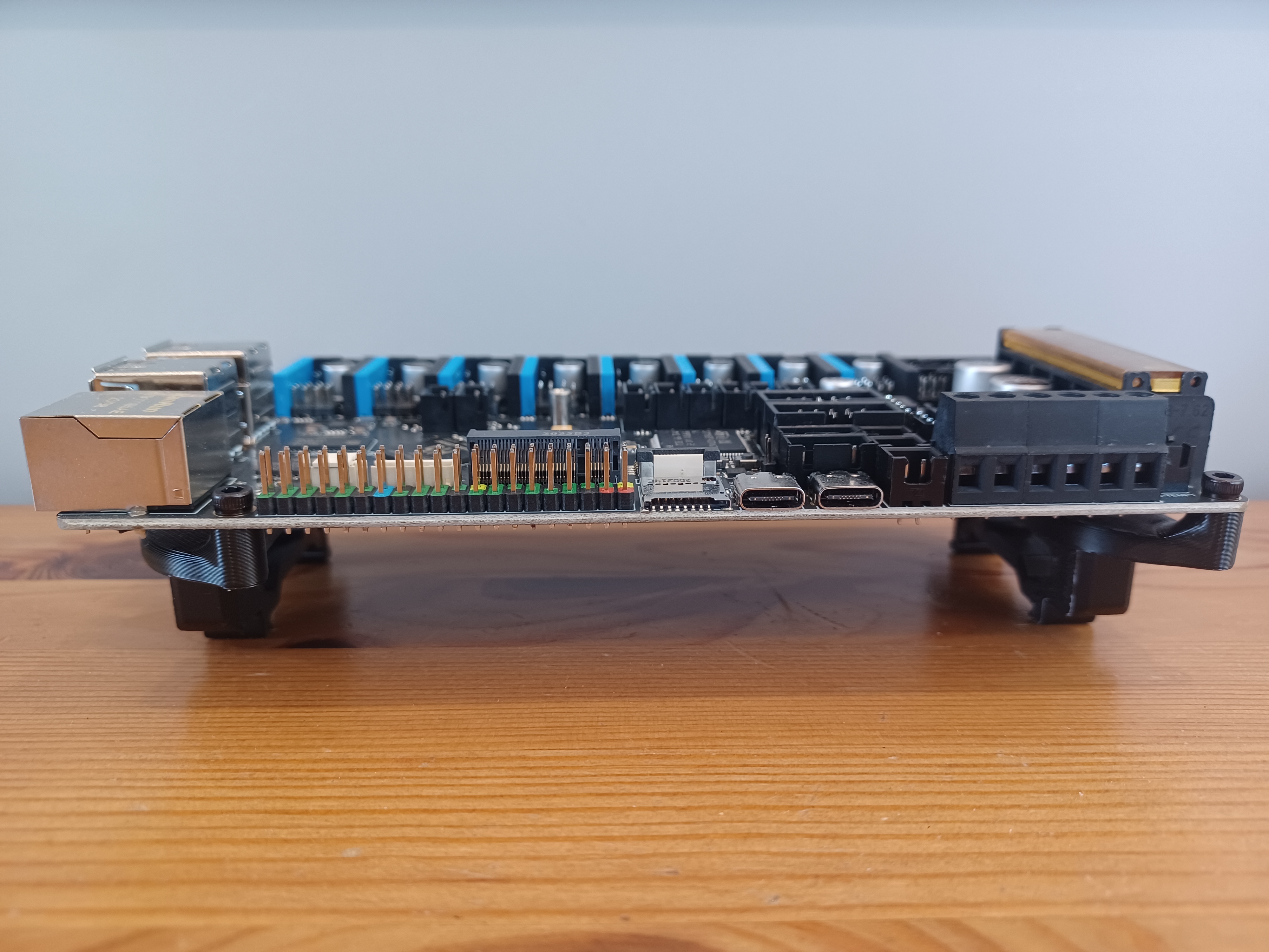 FLY-C8 Motherboard bracket