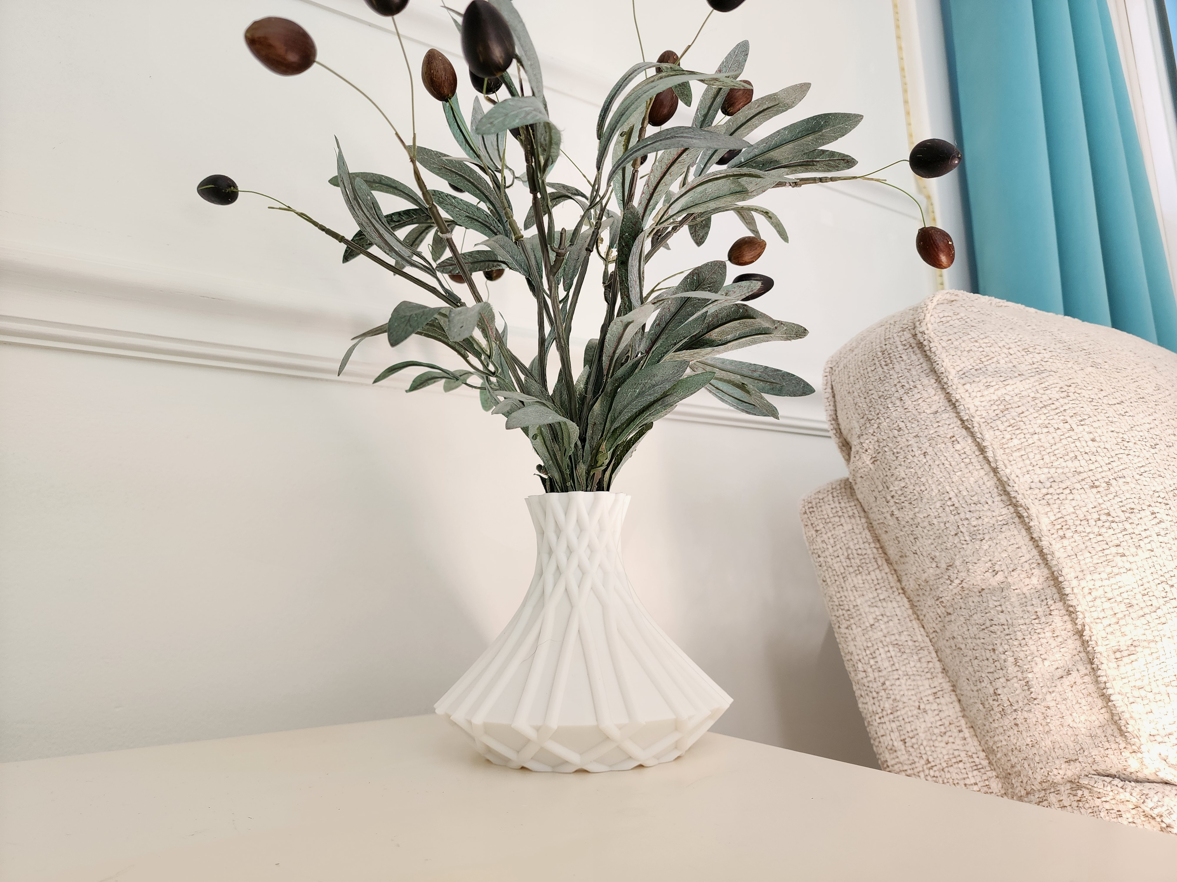 Cross Hatch Modern Vase (No Supports)