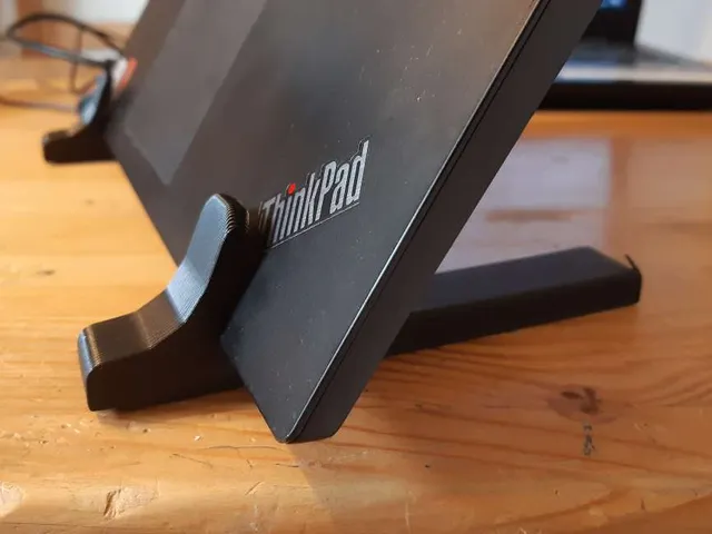 Laptop stand