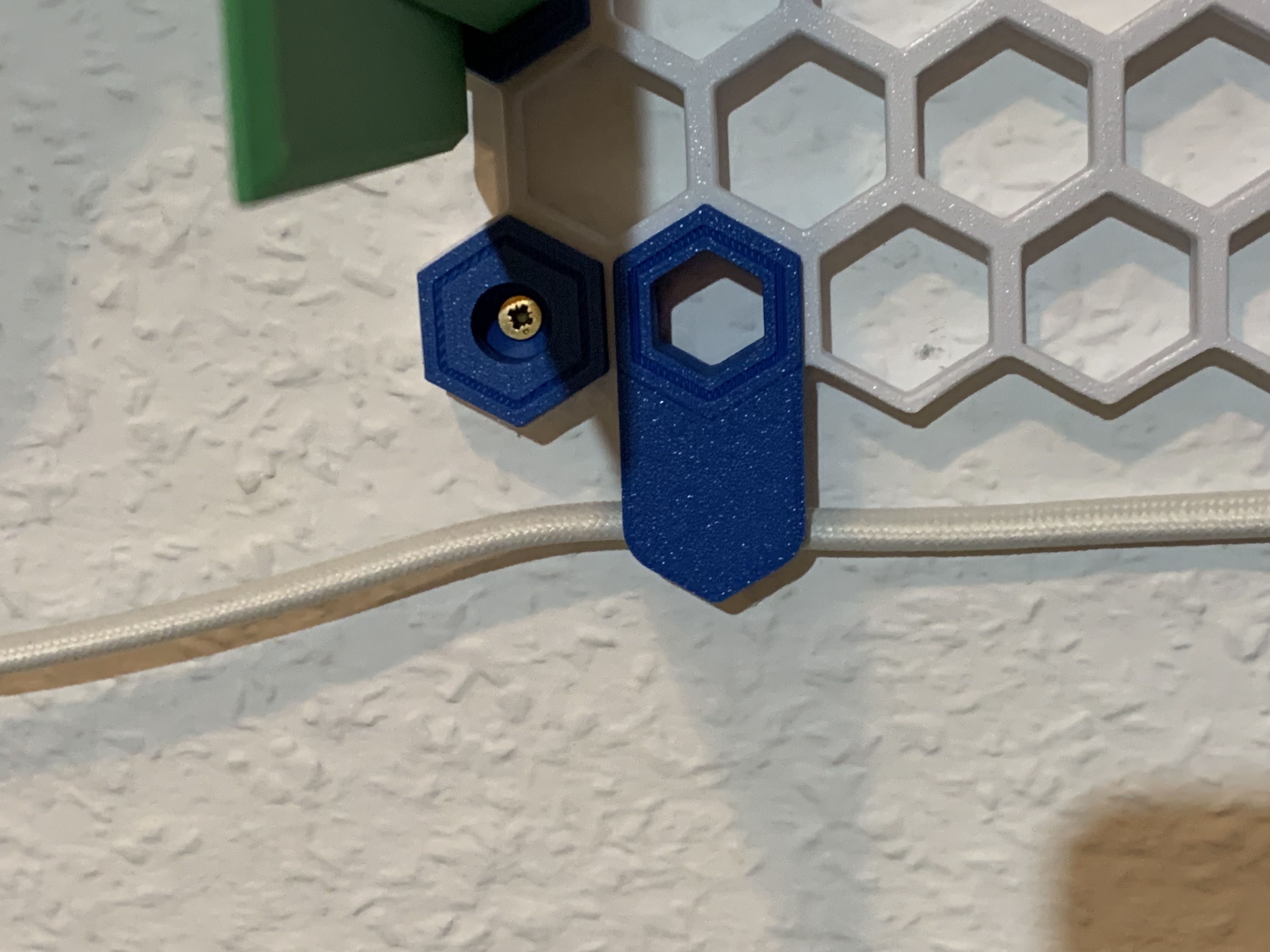 HSW cable bypass inserts