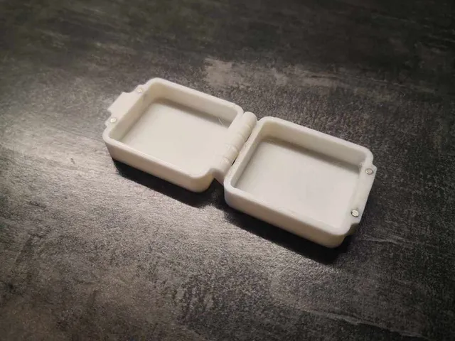 Box with magnets from vape and hinge - print in place