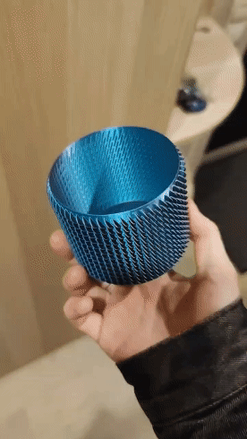 Vase brain crush