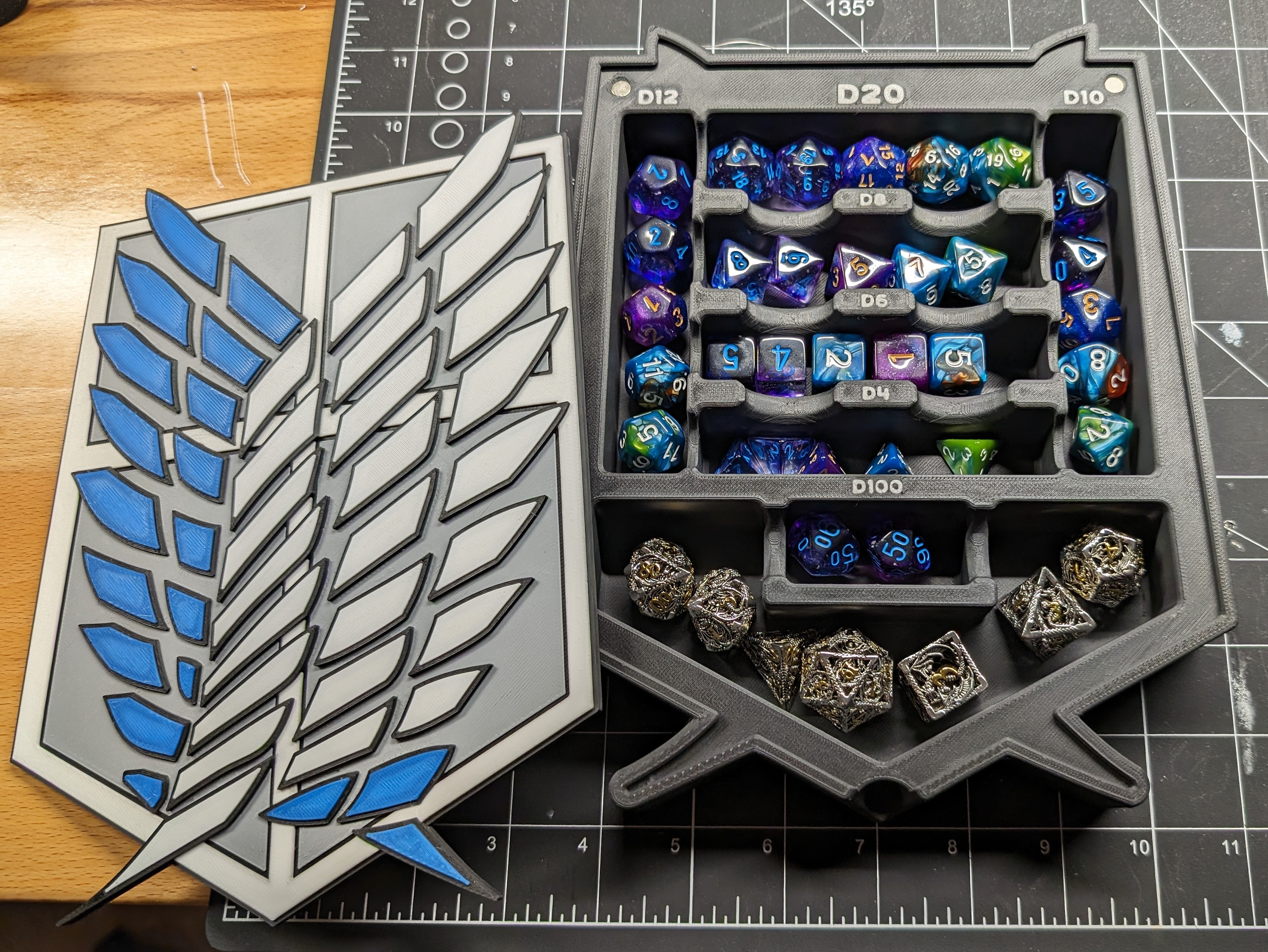 Attack on Titan - Scout Regiment - Dice Box