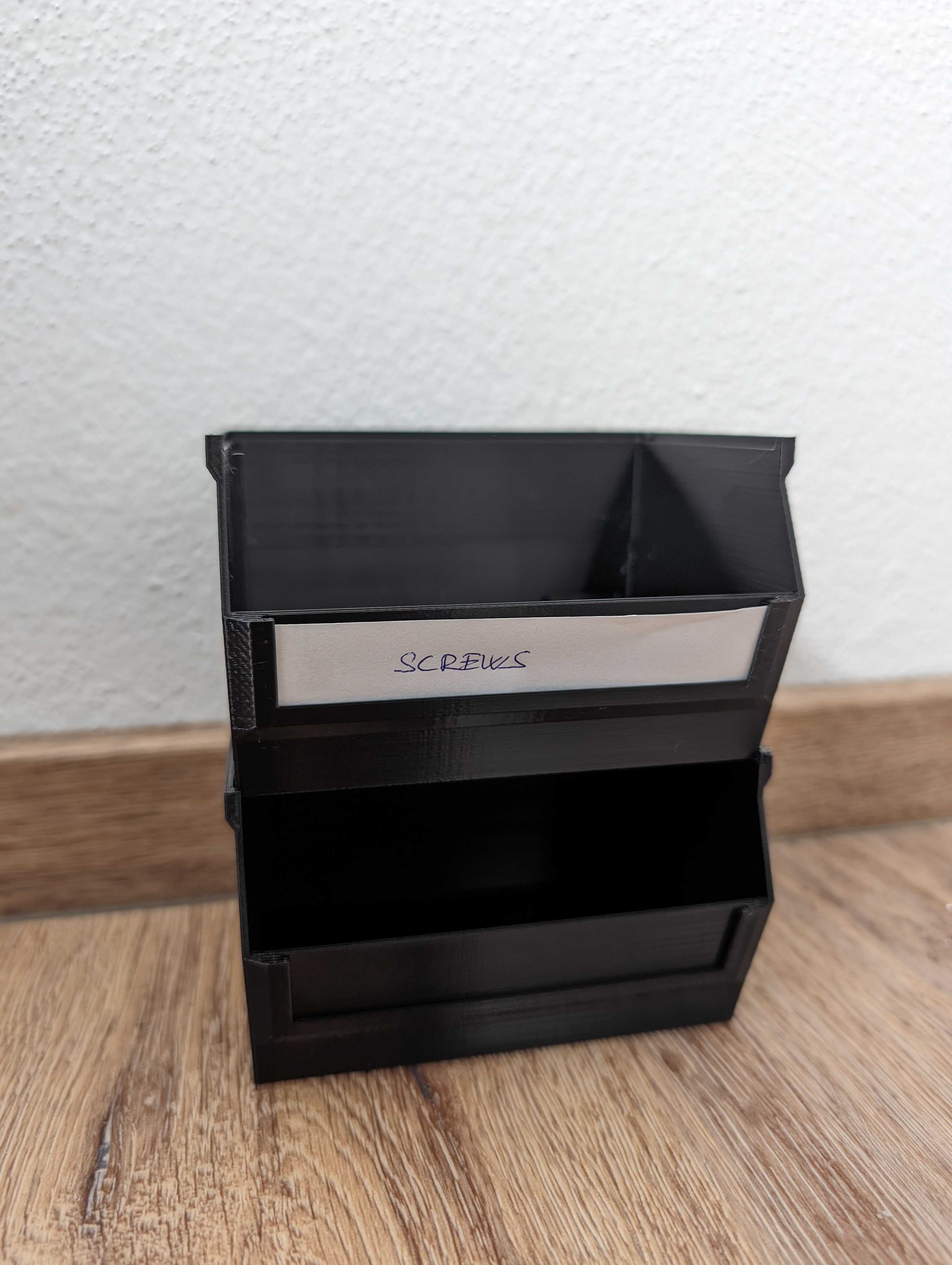 Miniatura 2 do modelo 3D Stackable boxes with upgrade for hanging wall
