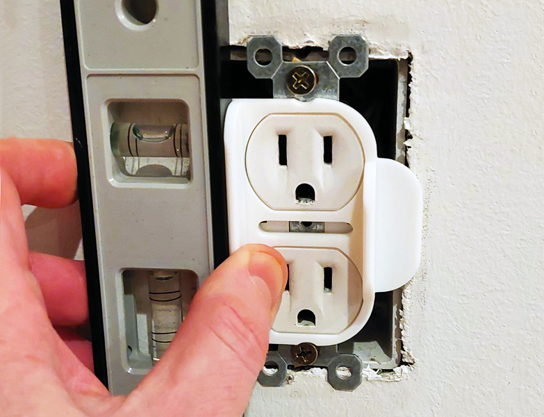 Electrical Outlet Alignment Tool / Jig by SteveJohnsen Download free