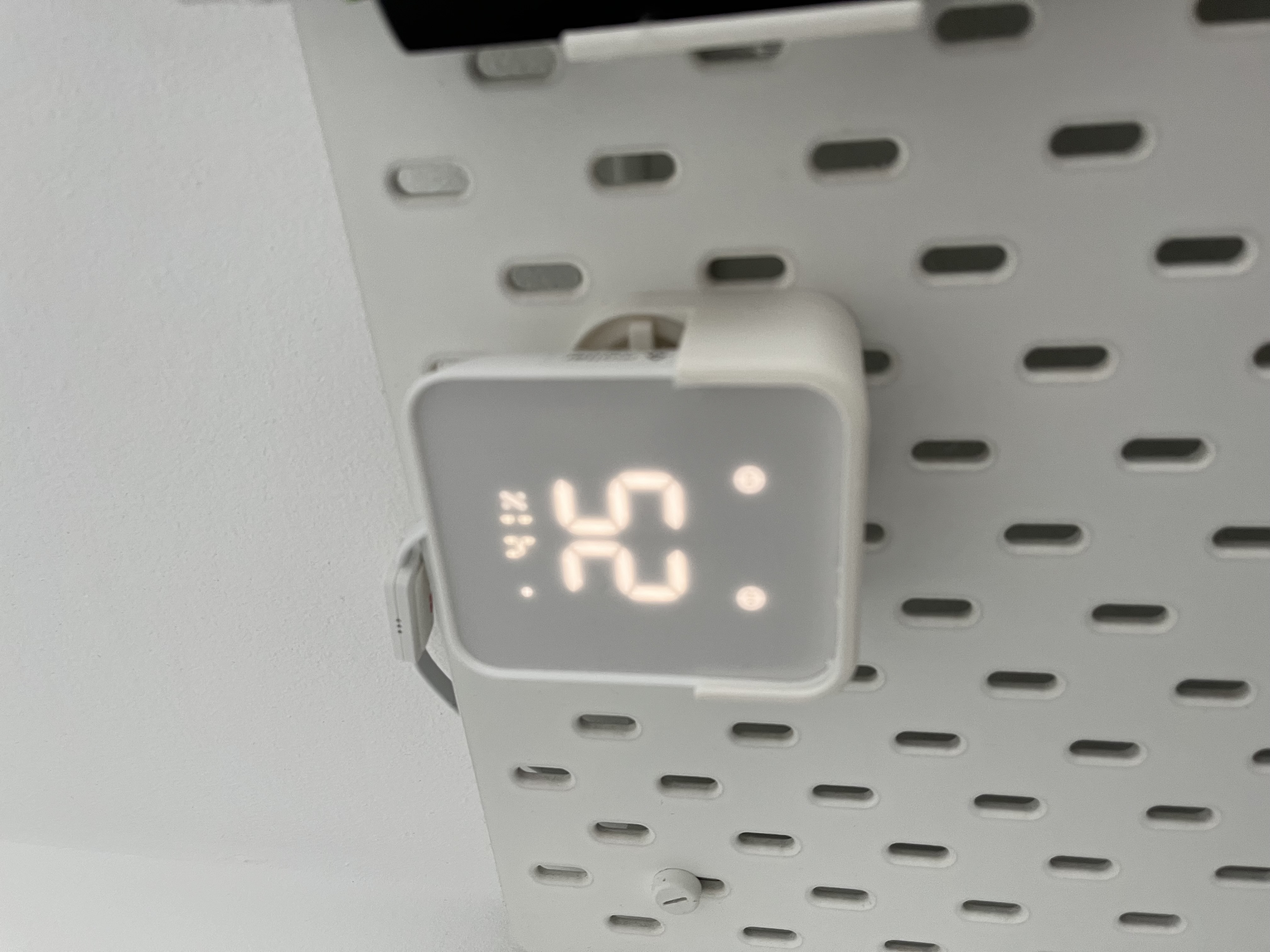 SwitchBot Hub 2 Skådis Mount