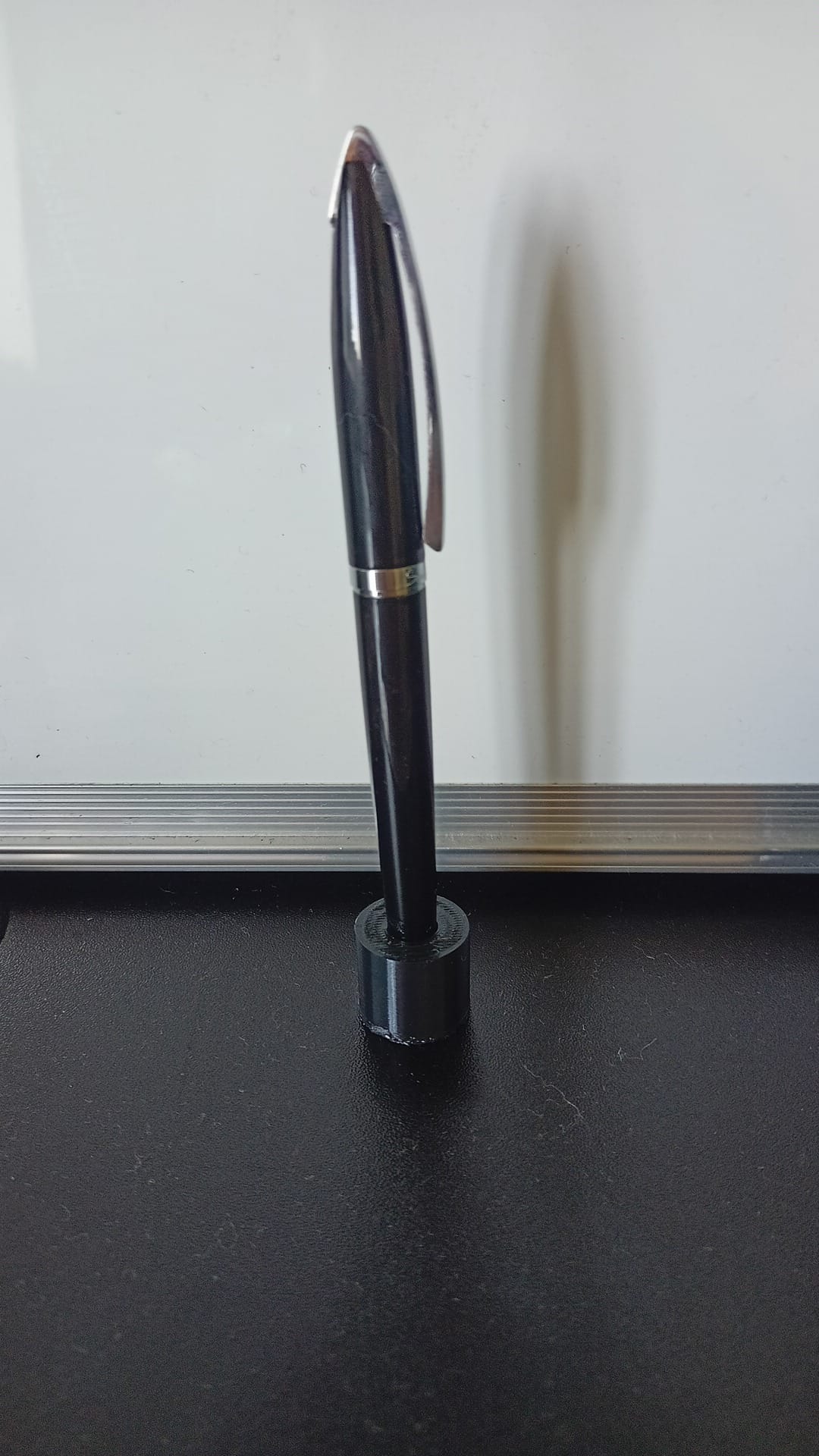 Pen holder