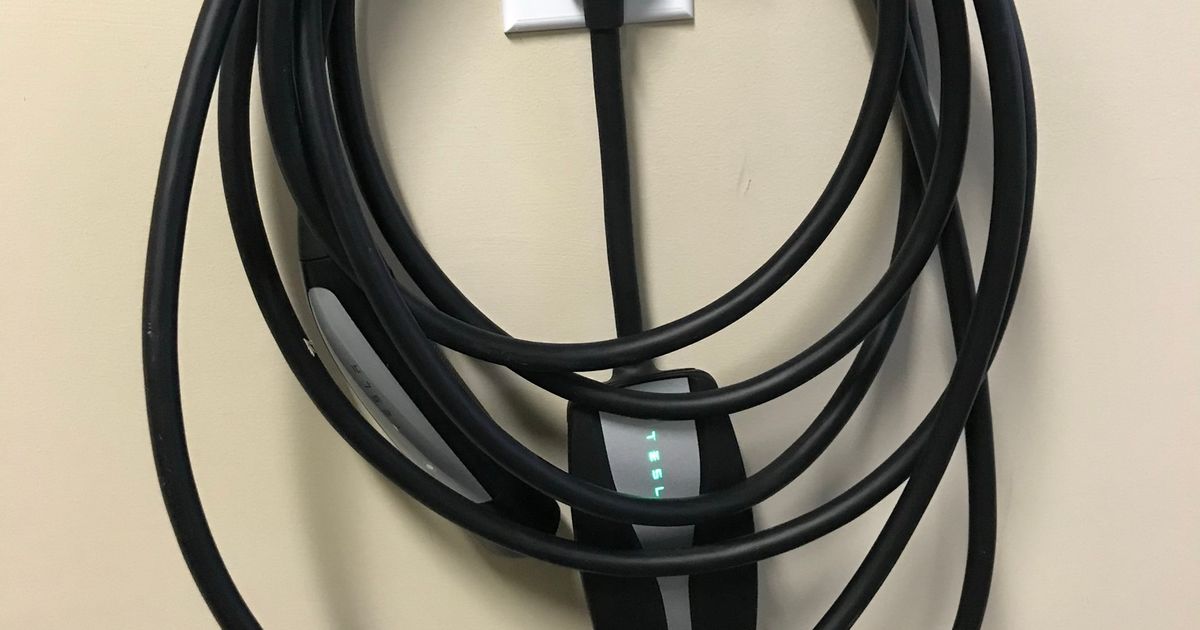 Extension Cord Hook Outlet Cover by Nerdtrovert Download free STL