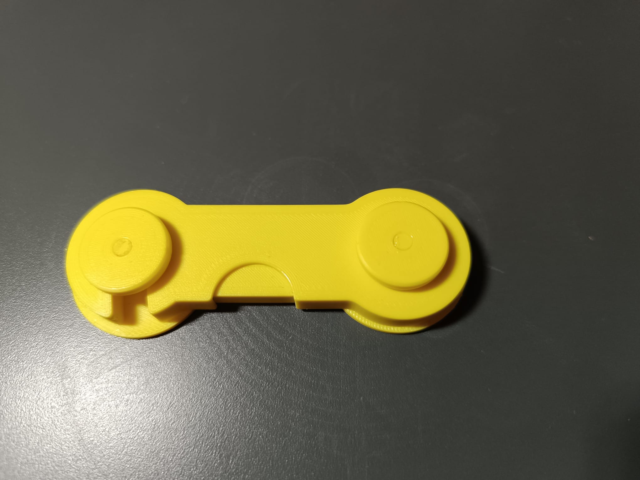 Miniatura 3 do modelo 3D child lock for lockers