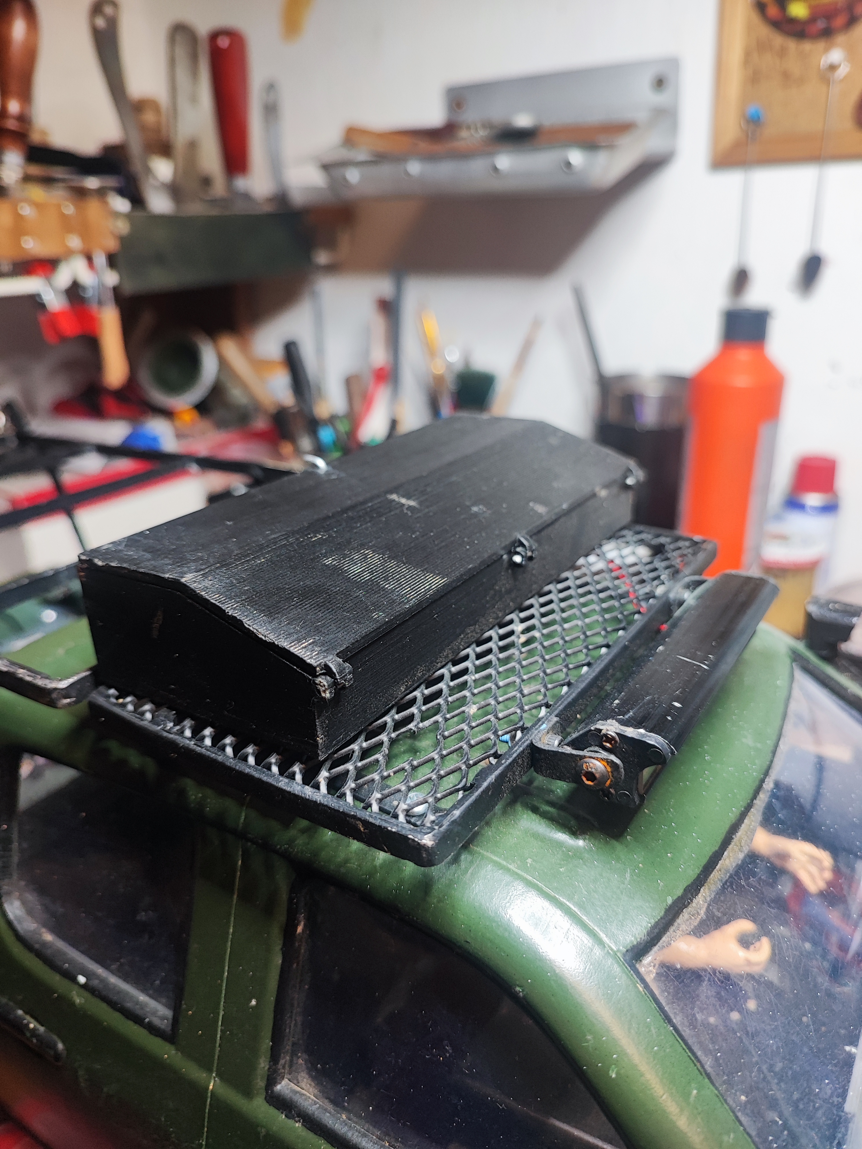 1/10 scale roof box / střešní box