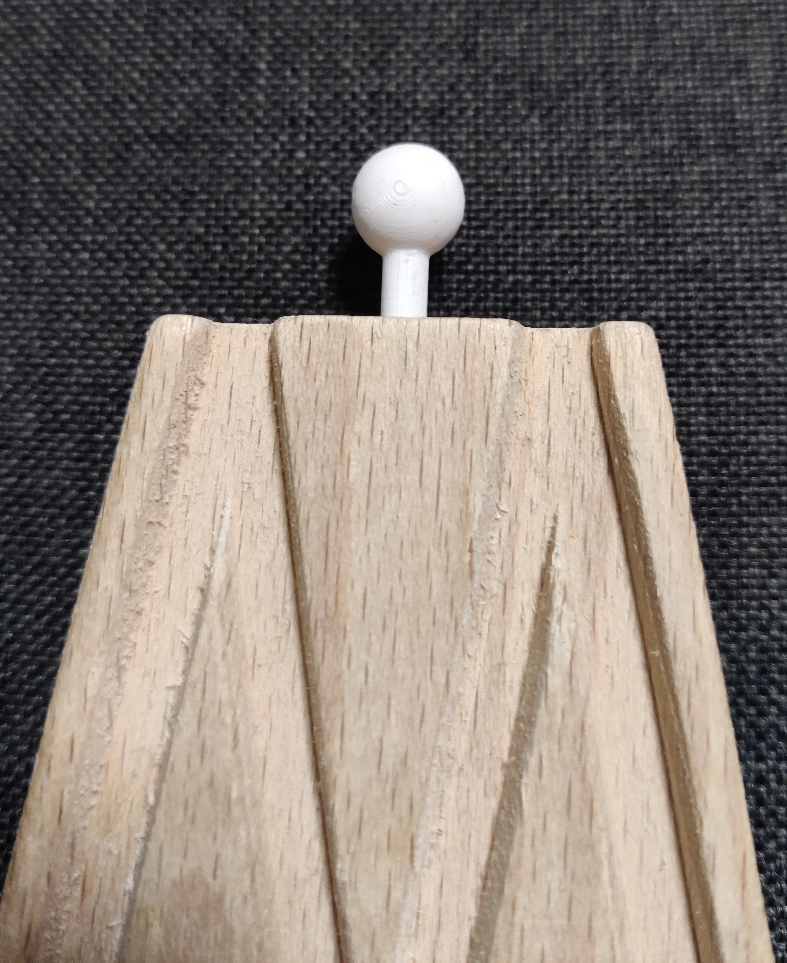 Toy train track joint