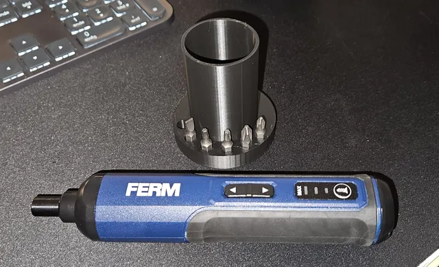 Simple Ferm Screwdriver Holder