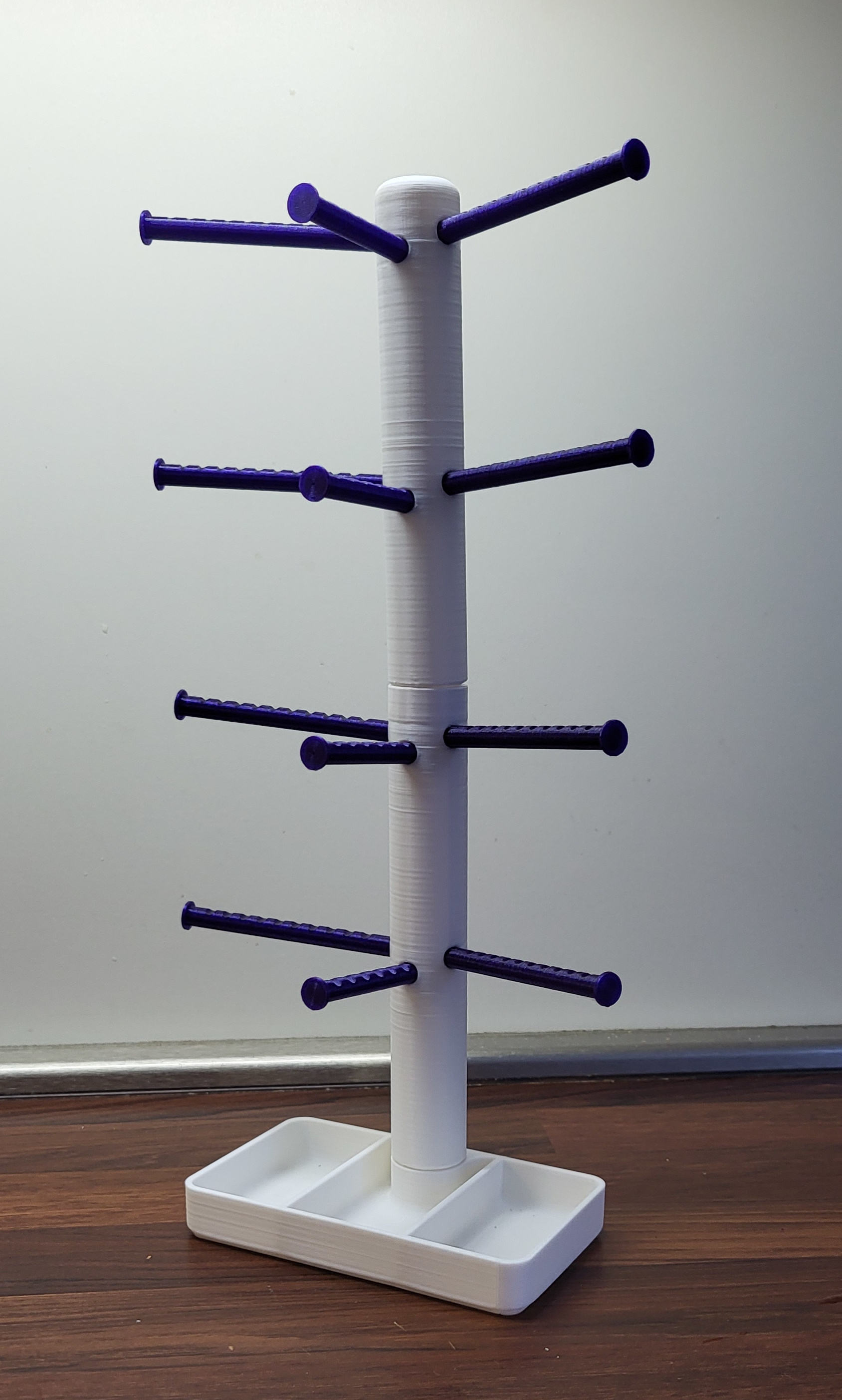 Bracelet and jewelry stand
