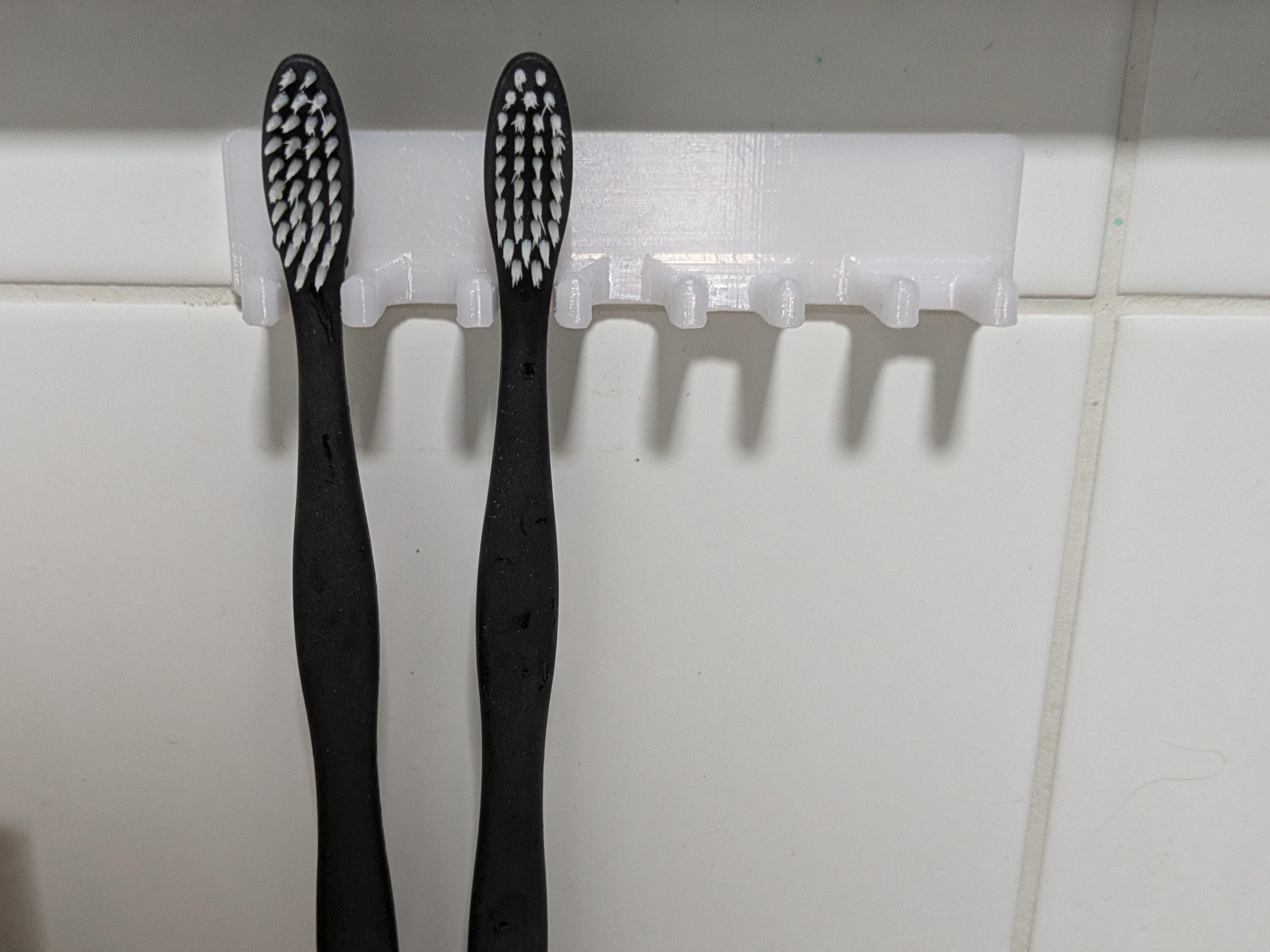 Easy Wall-Mounted Toothbrush Holder
