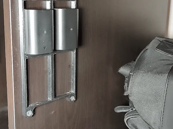 A better battery holder GH5 (single, double and quad)