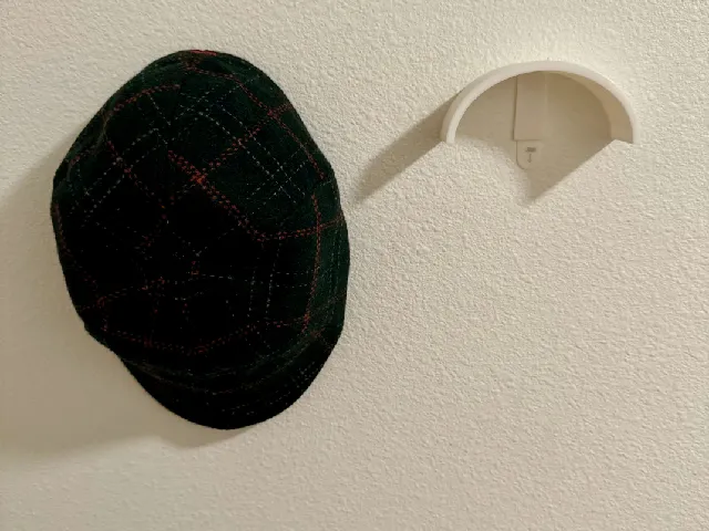 Scally hat wall hanger