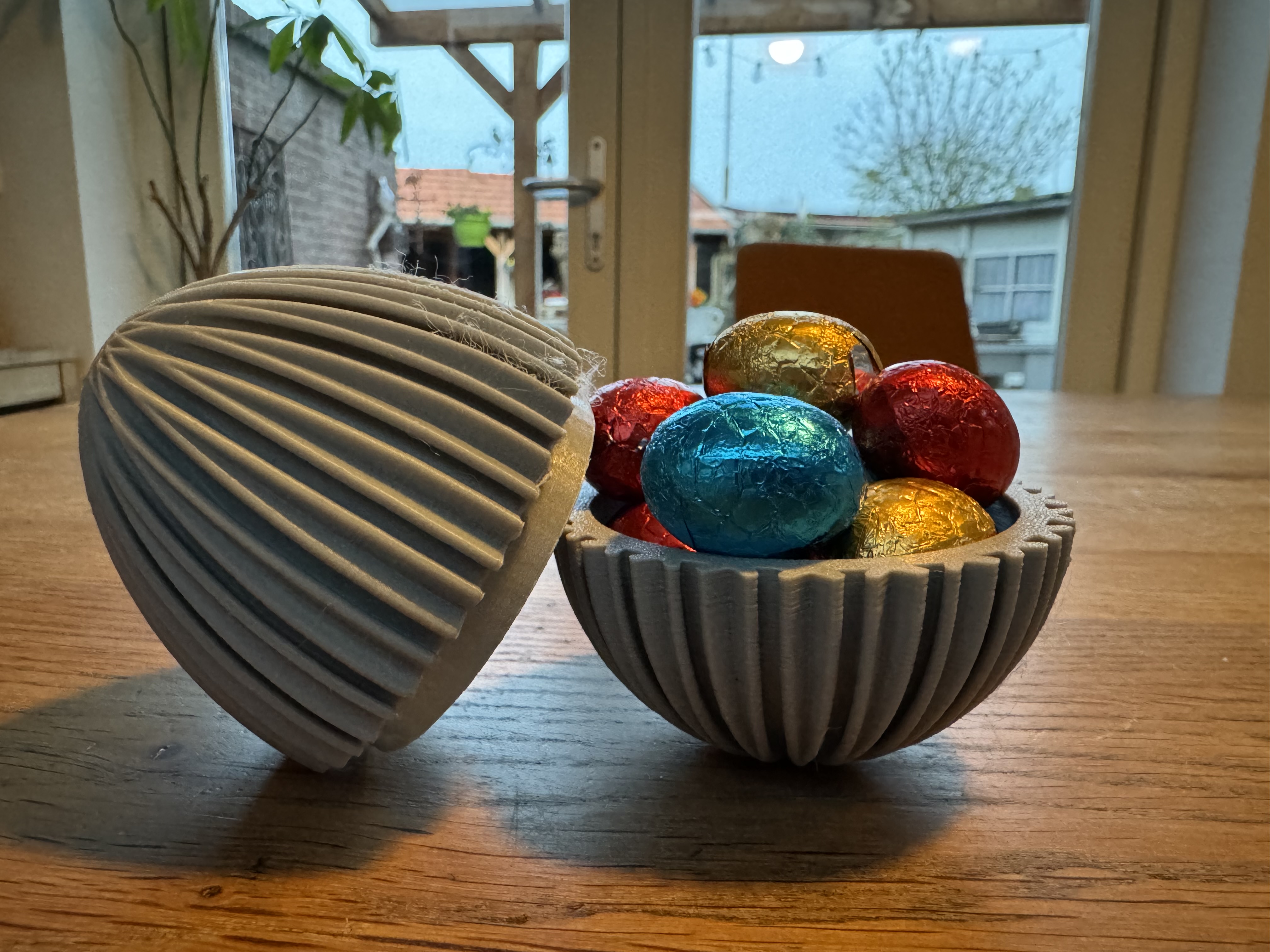chocolate egg container
