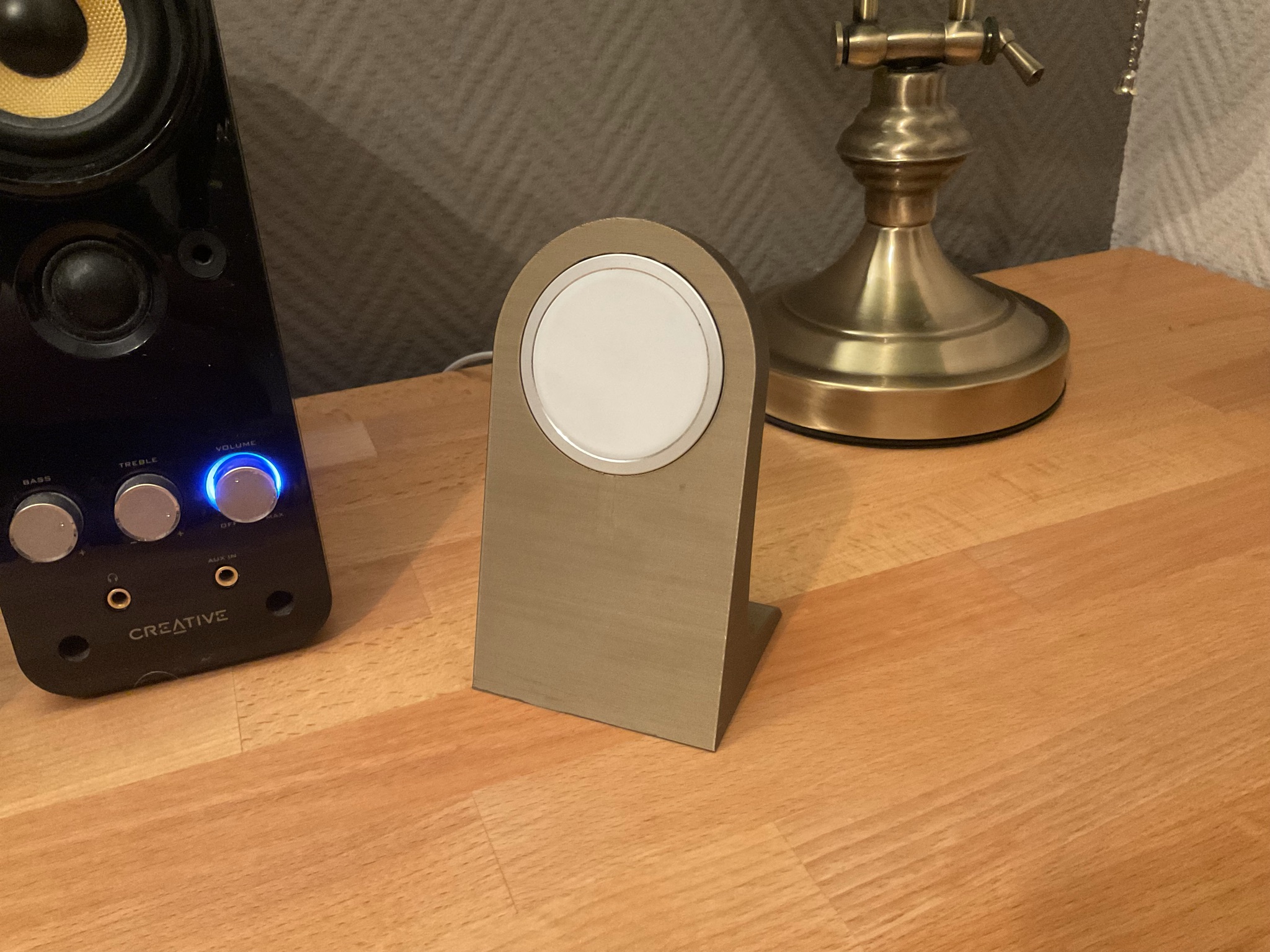 Simple stand for an Iphone 12 Magsafe charger
