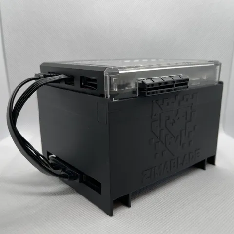 ZimaBlade housing for active cooling and fan