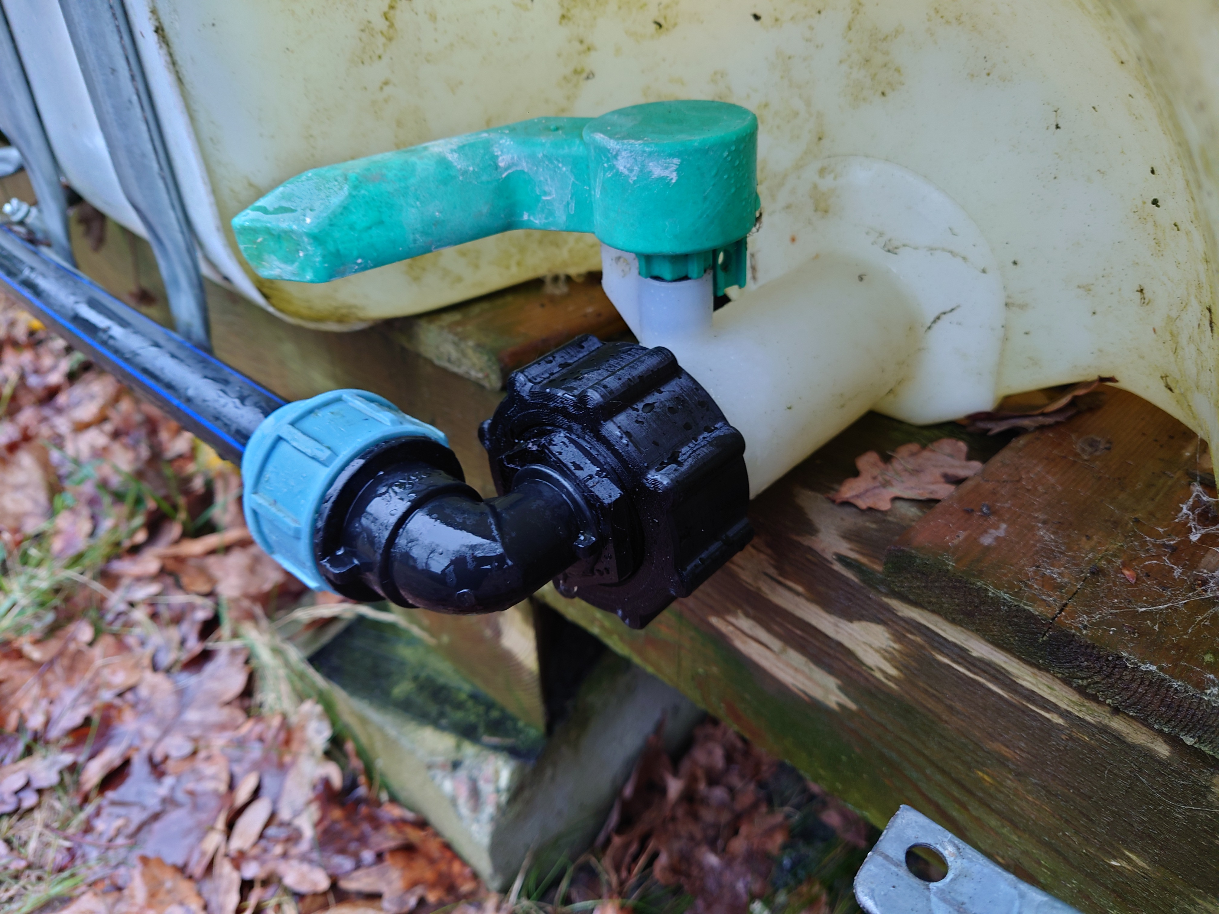 IBC Tank S60x6 to 3/4" connection, swiveling