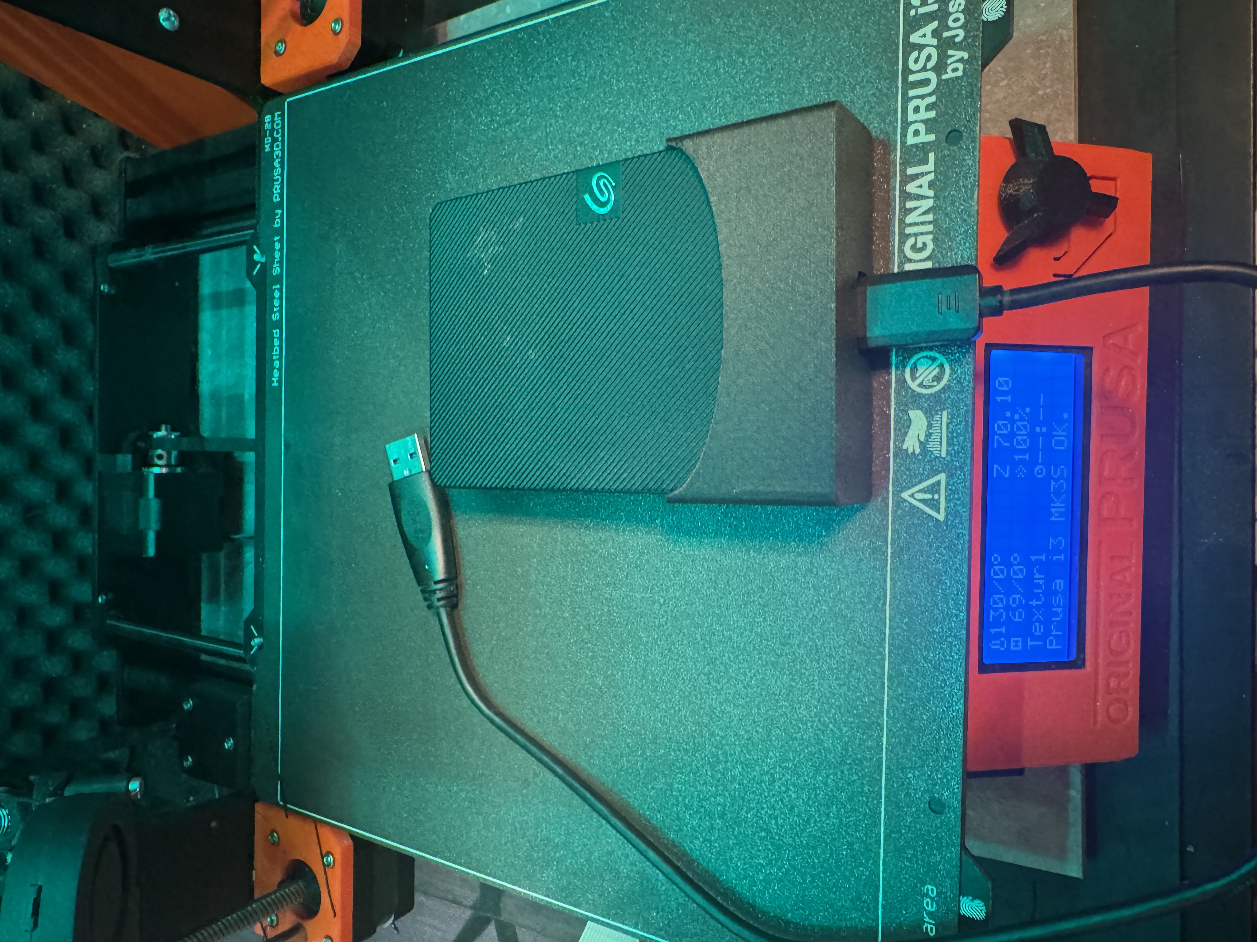 Harddrive mount on wall