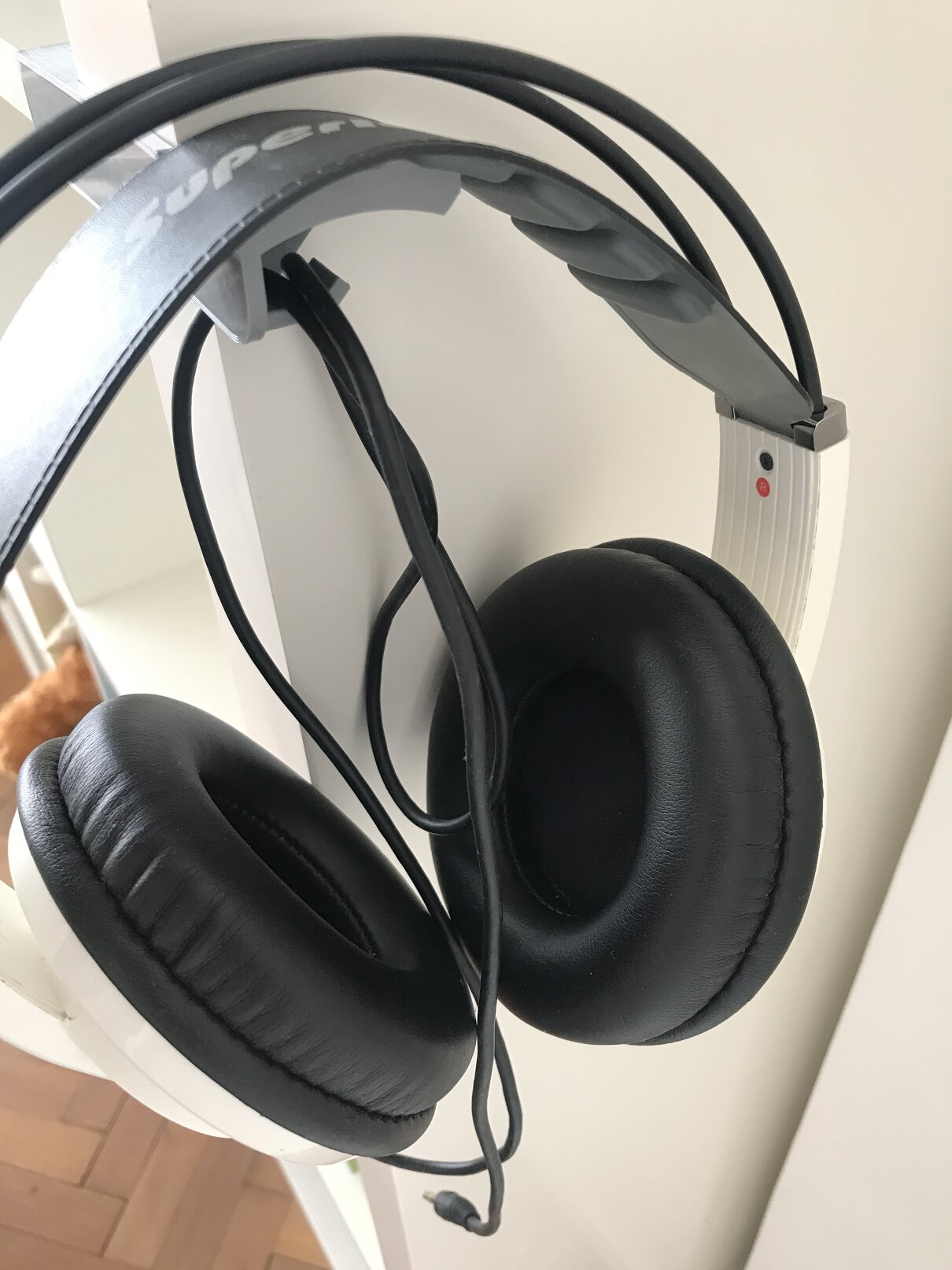Headphones Holder for IKEA Kallax/Expedit by timqui Download free STL