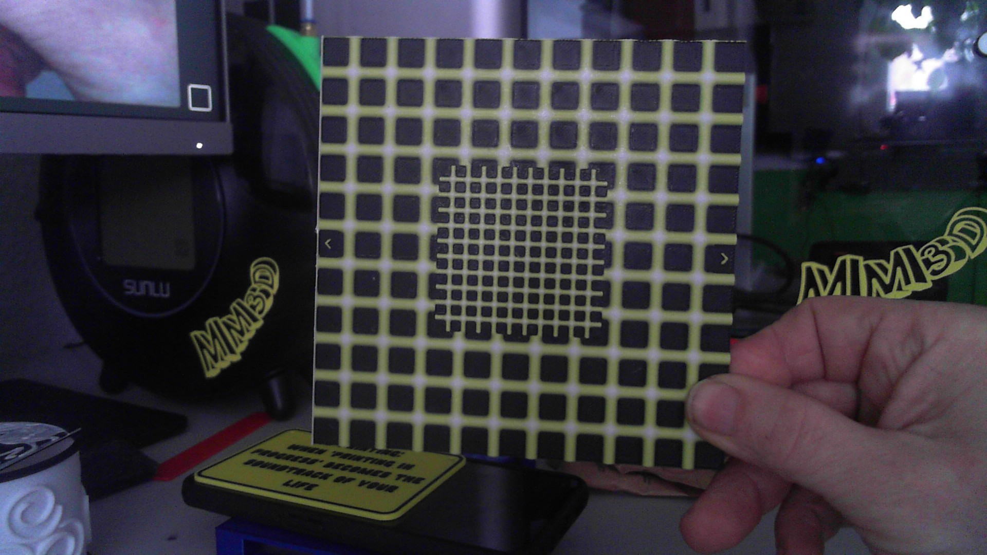 Hermann grid Optical illusion Hueforge