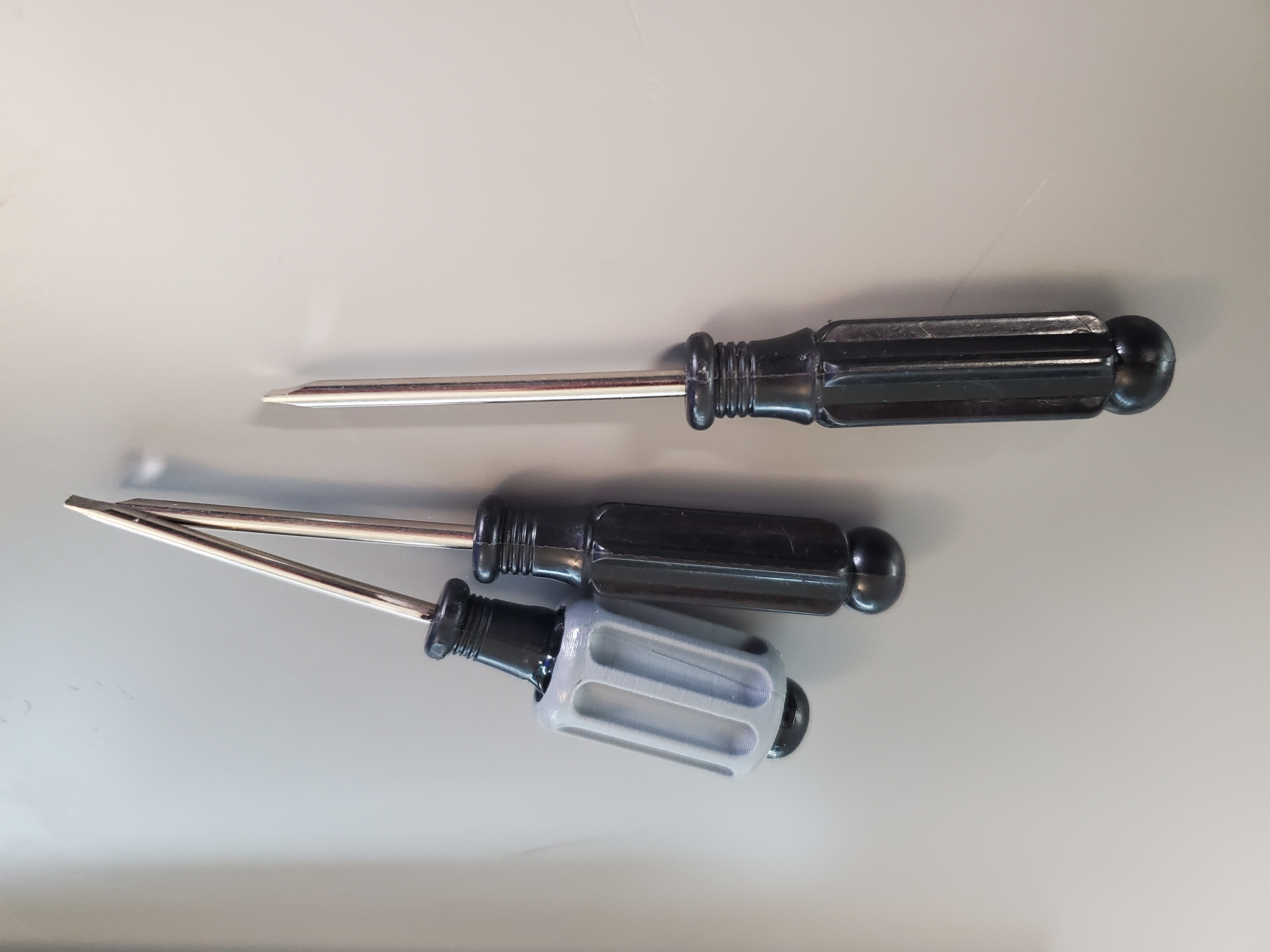 Inexpensive 3mm x 92mm Screwdriver Handle