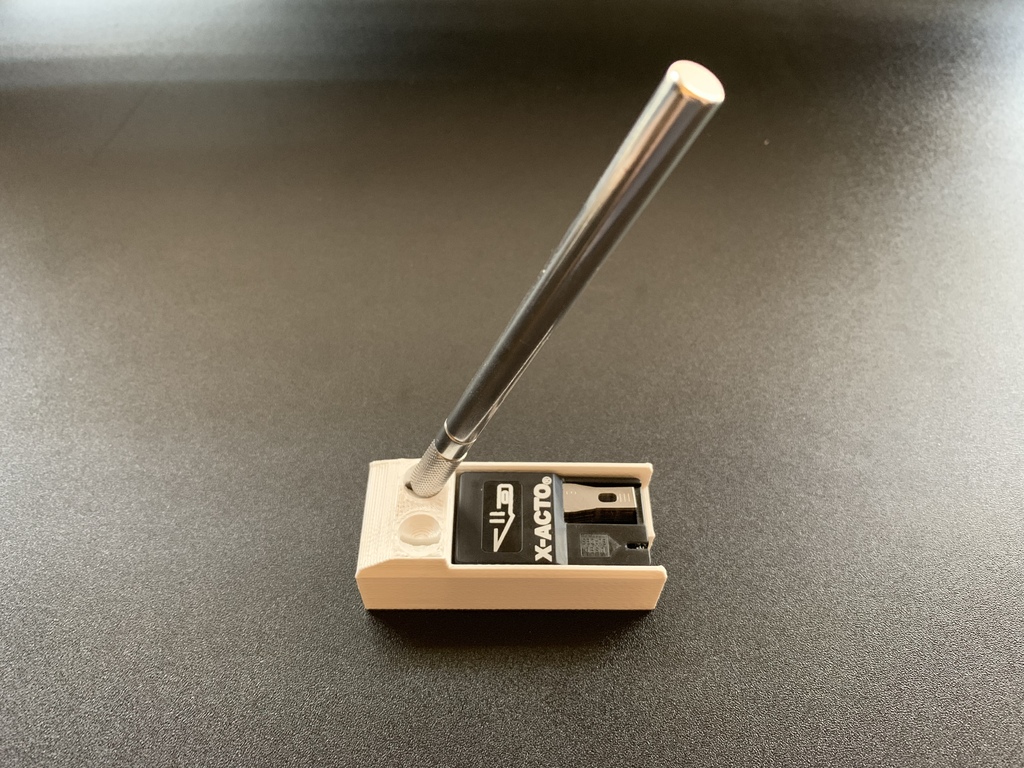 Miniatura 2 do modelo 3D X-Acto Knife Stand