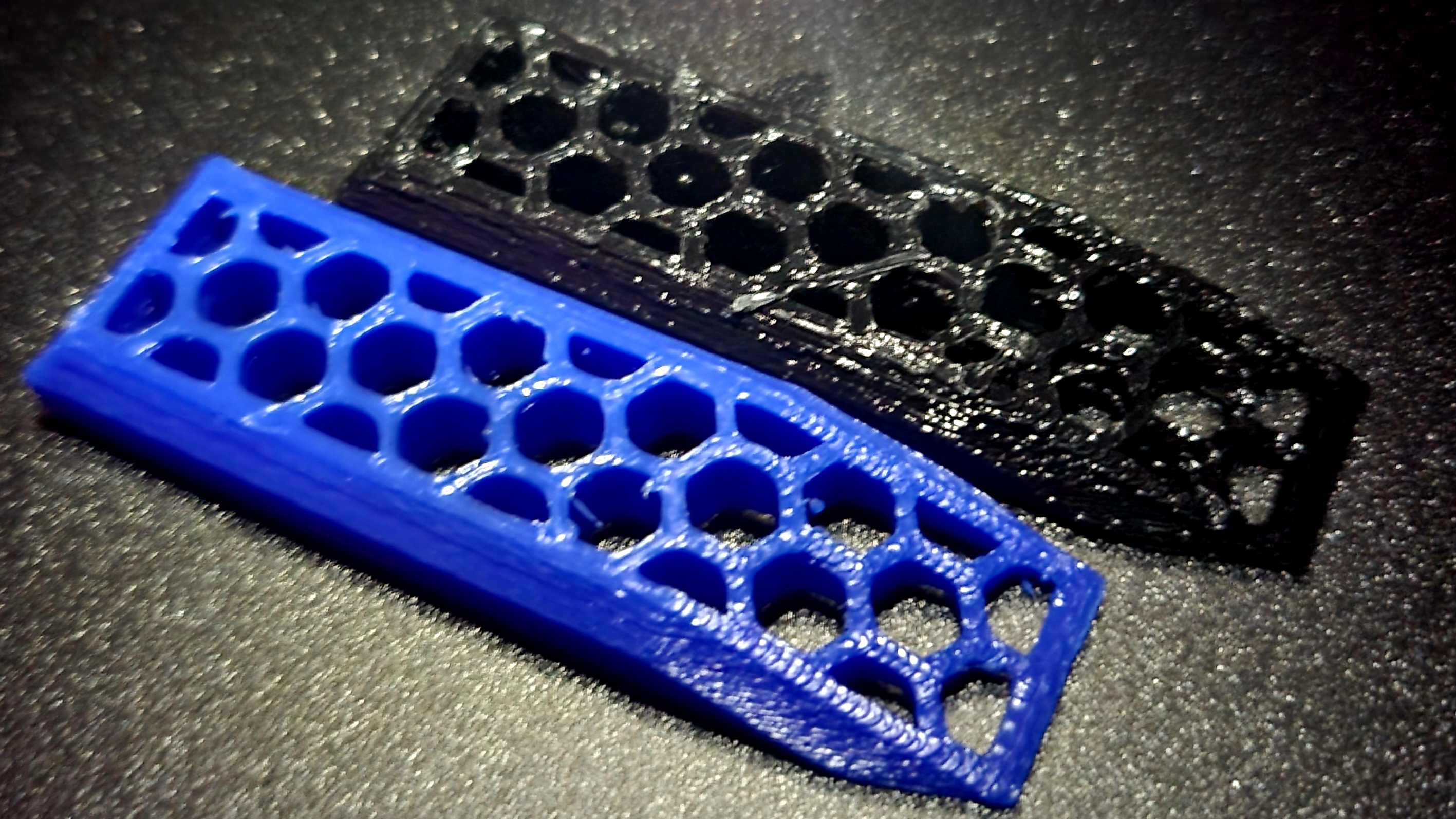 EDC Pry Bar Honeycomb Design by blueridgeprintco | Download free STL ...