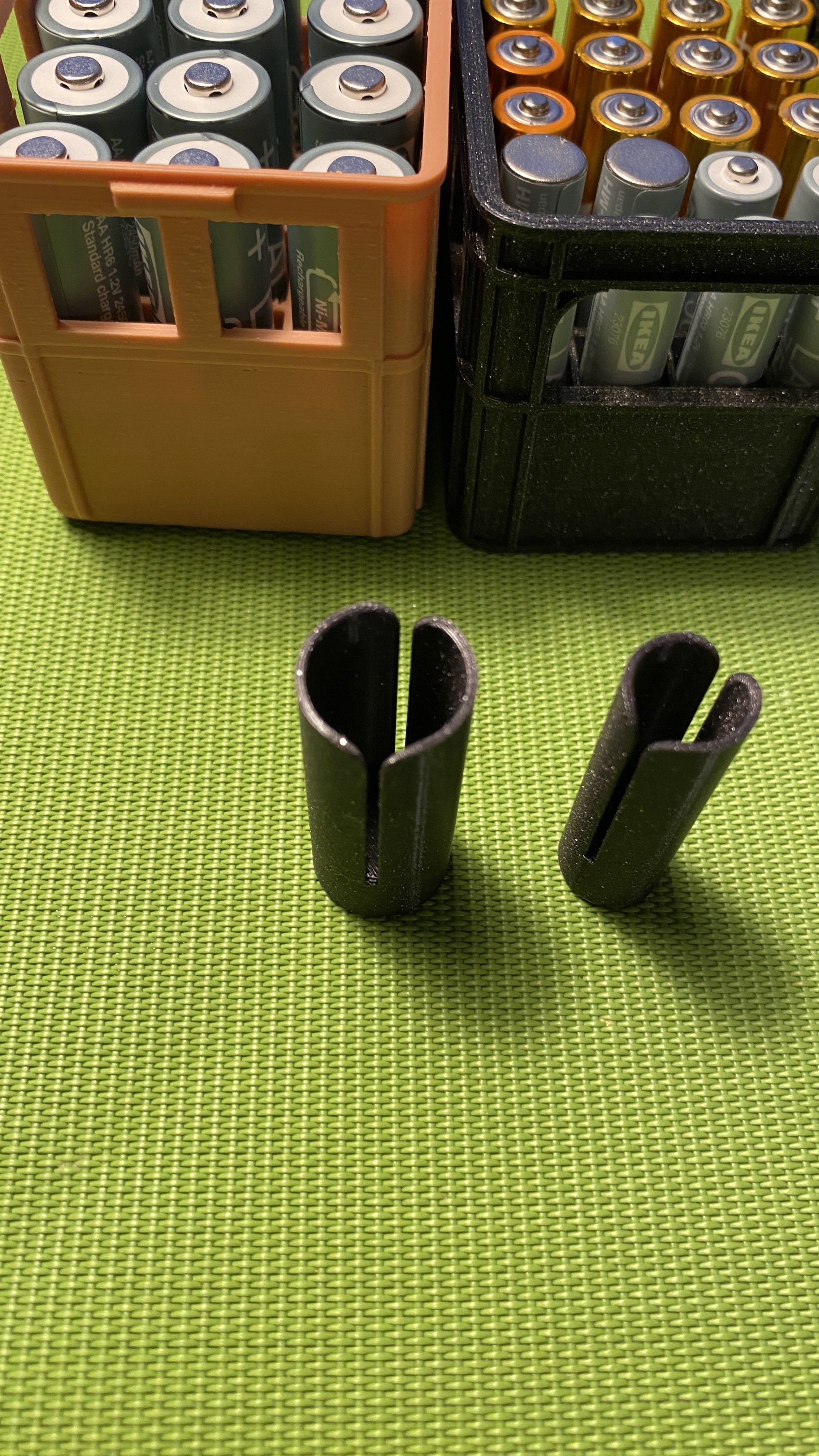 Battery tweezers